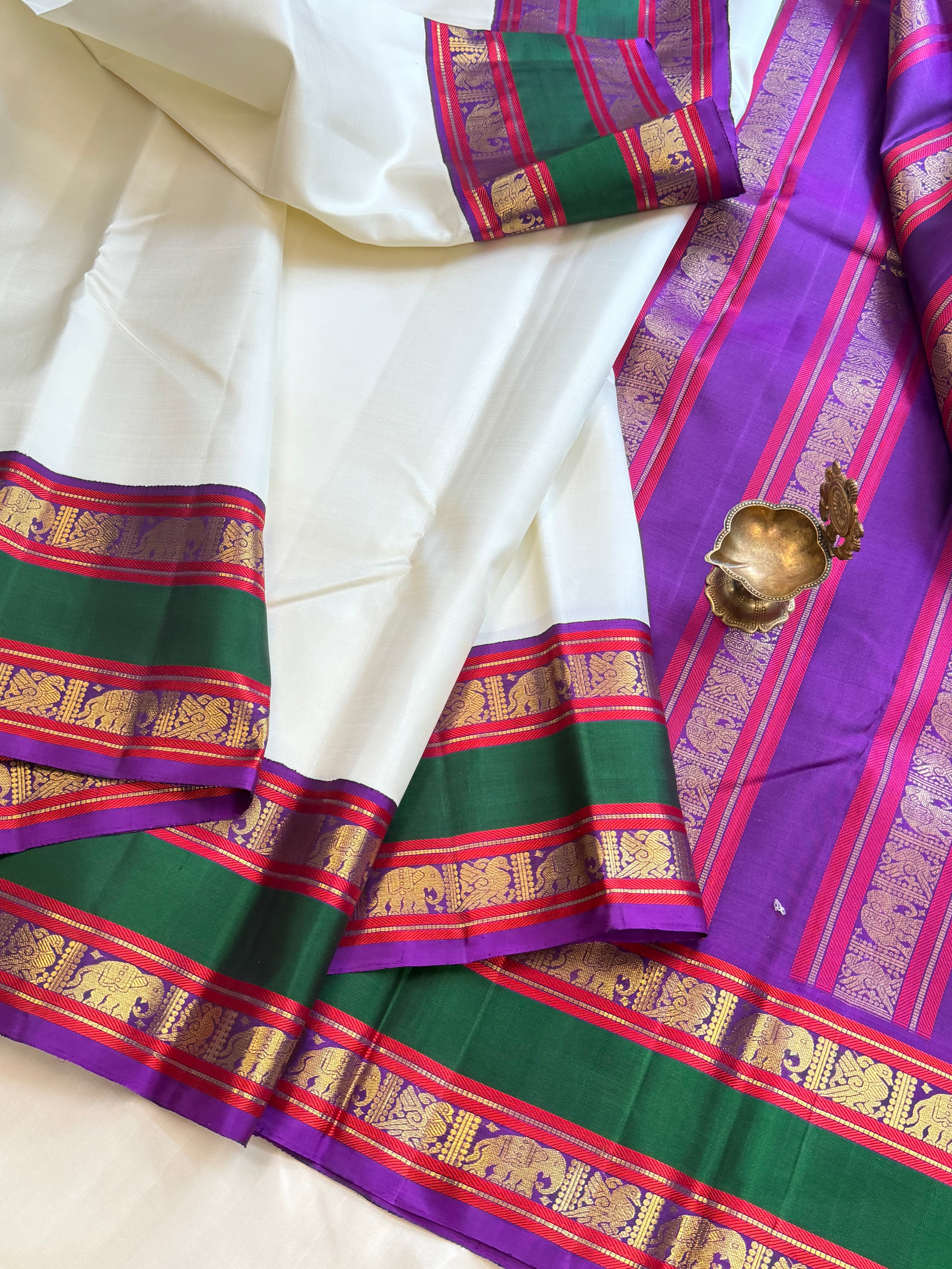 Malligai : off white retta pet  pure Zari Kanjipuram silk