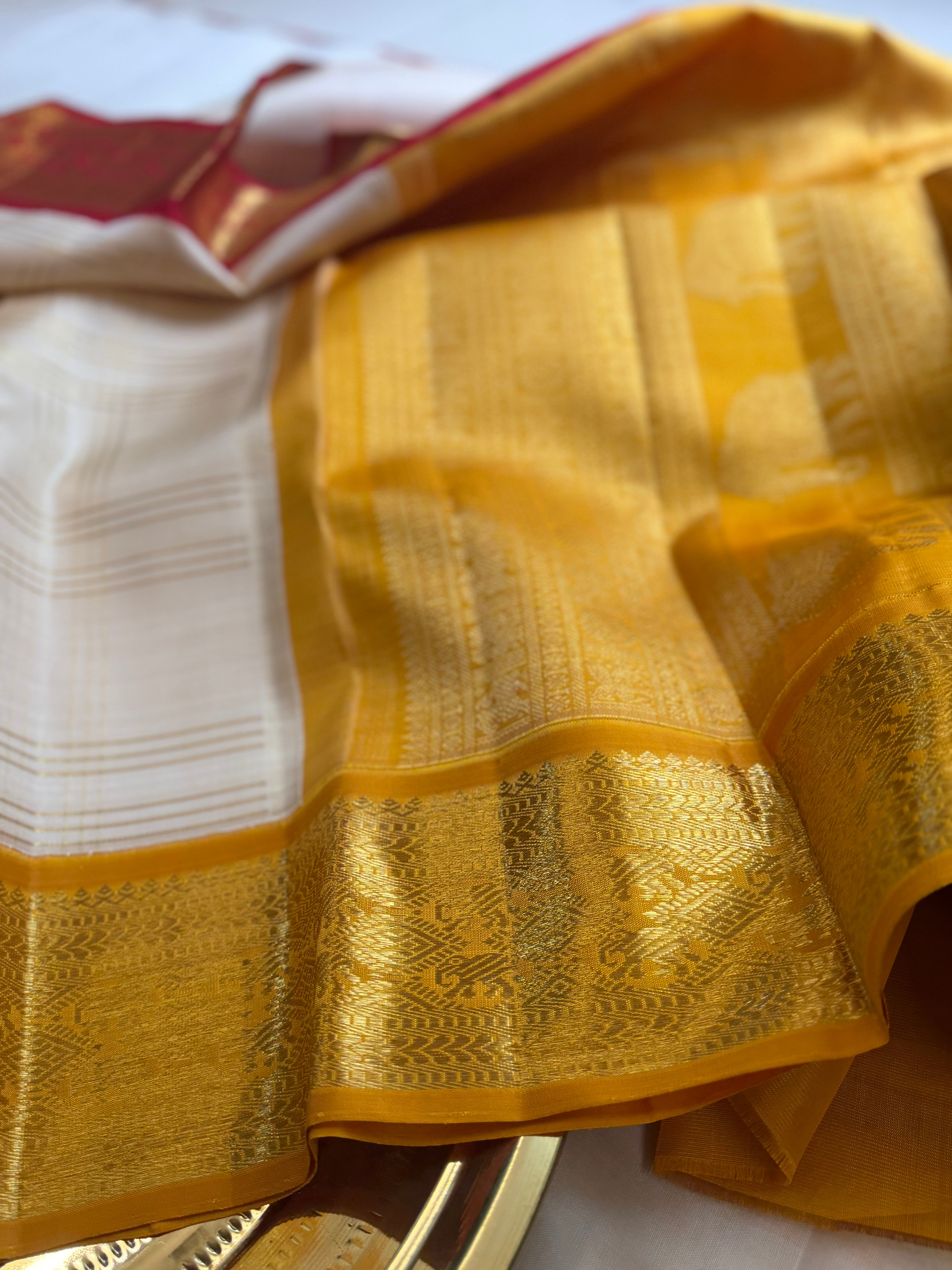 Malligai : off white Zari Kattam Ganga Jamuna   pure Zari Kanjipuram silk