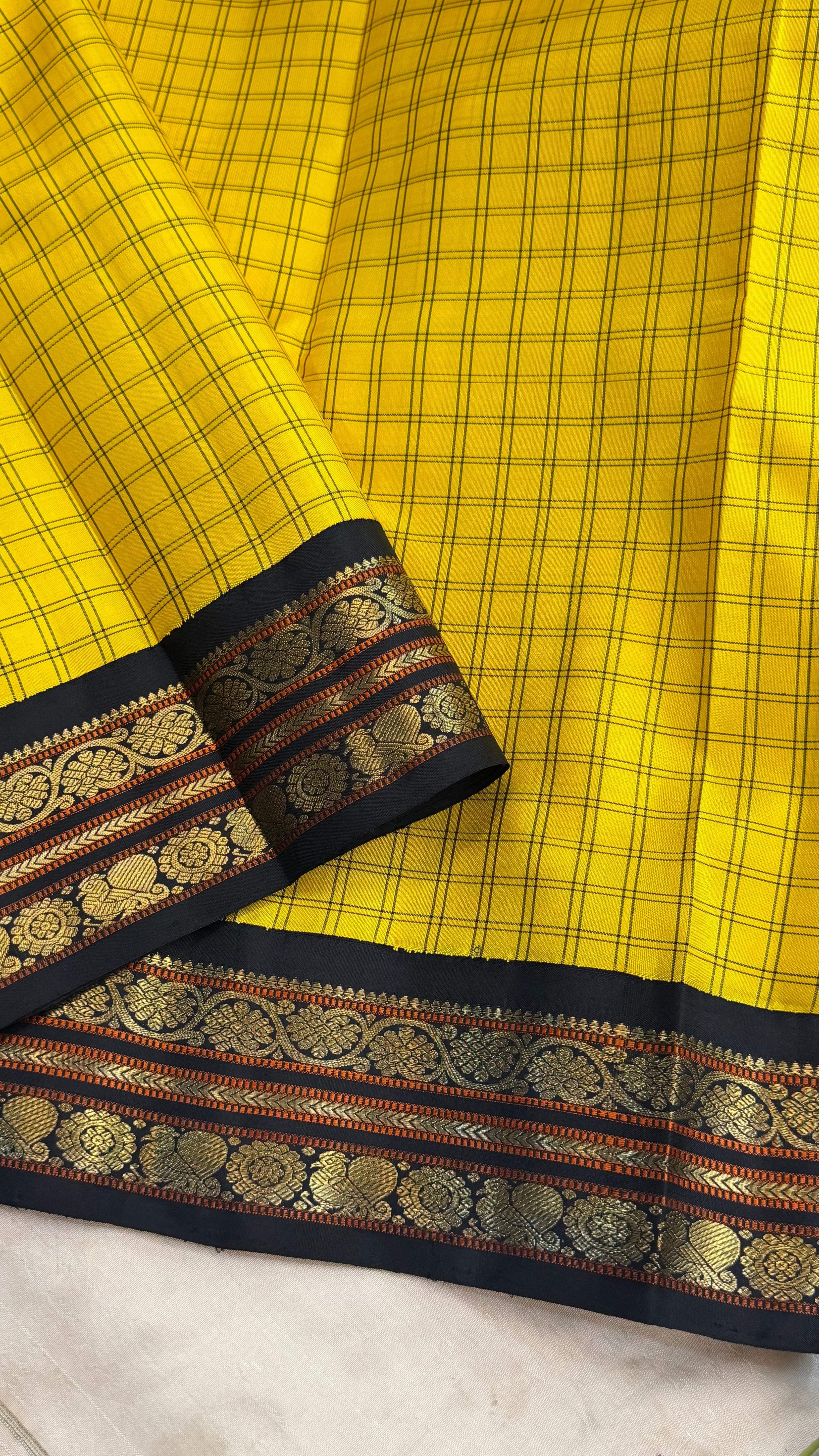 Manjal Kattam Korvai  / Kanjipuram silk