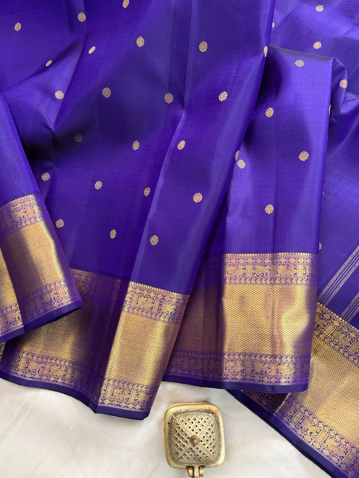 Brinjal Blue - Day 3 Navarthri colour pure Zari Kanjipuram silk / getti border and small Butta clsa 11613