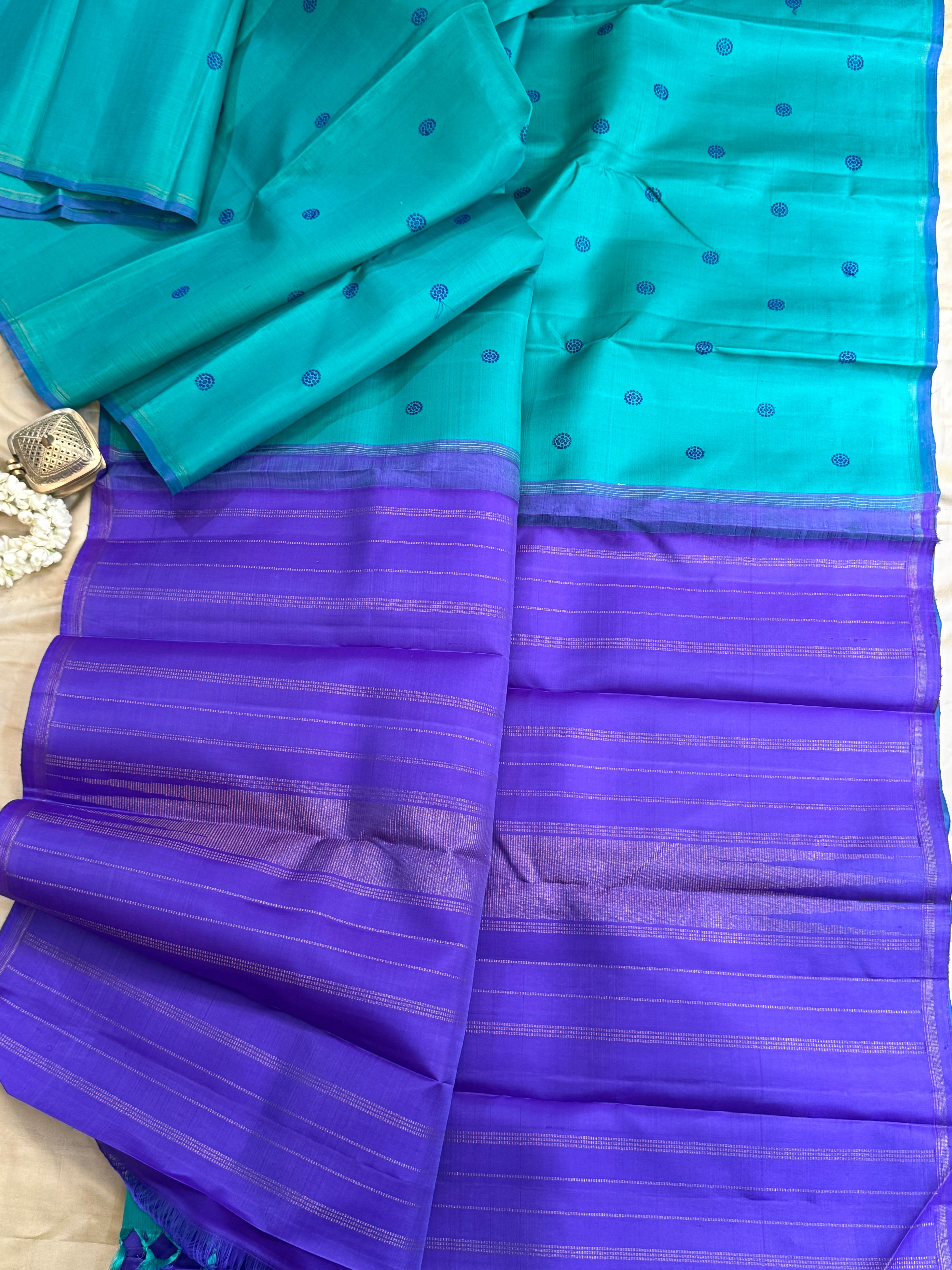 Sea blue and purple thread butta / Kanjipuram silk