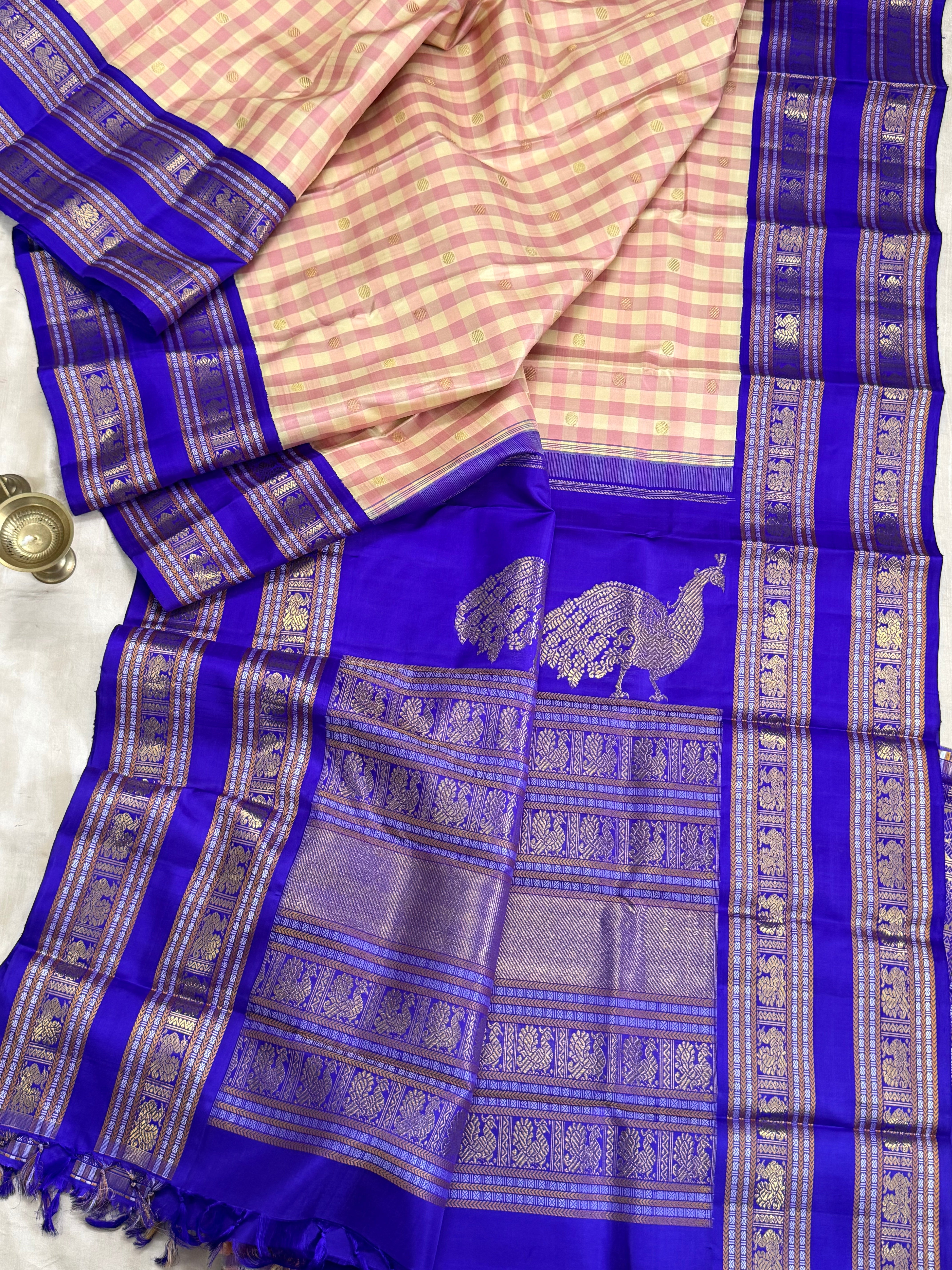 Master weaver - vintage kattam and rettapet border peacock pallu / Kanjipuram Silk