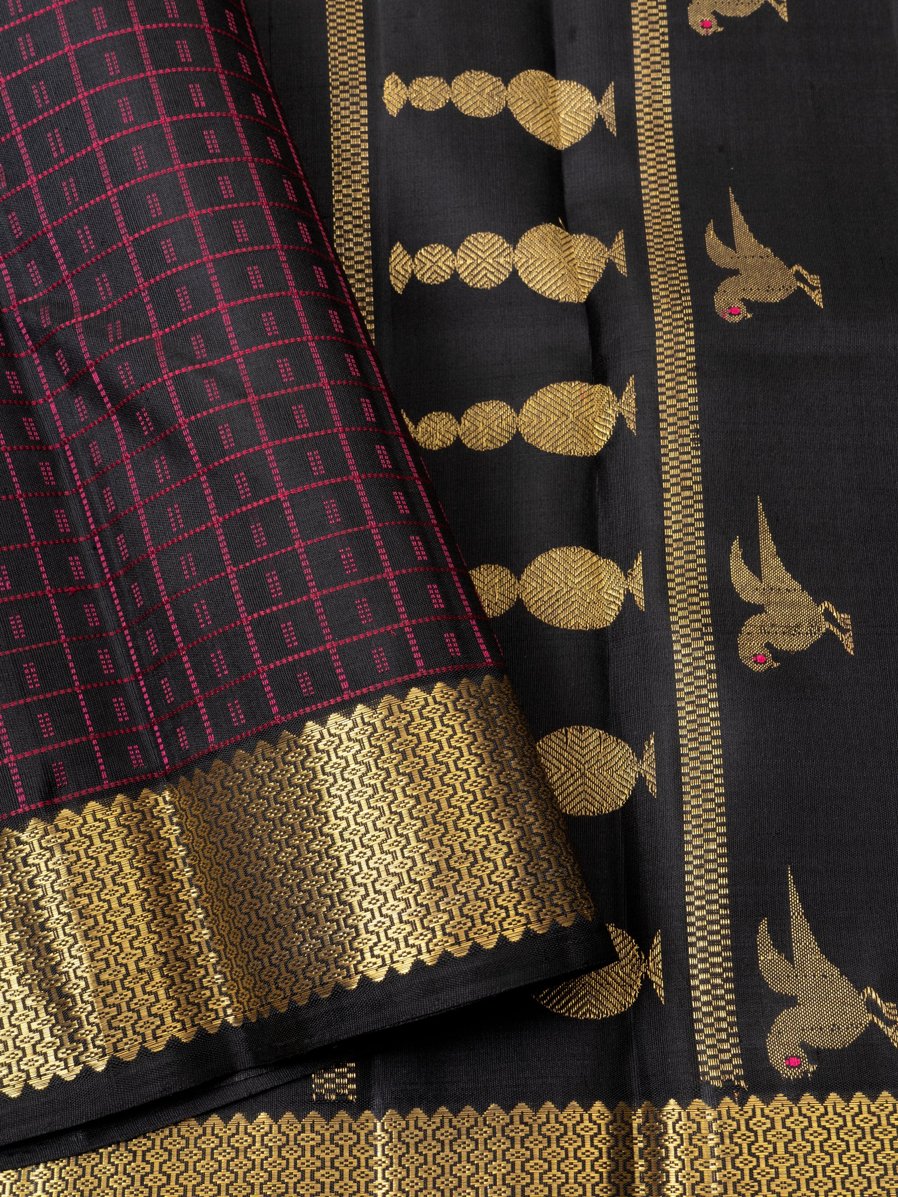 Black and red lakshambutta /Kanjivaram Silk Saree CLSA5006