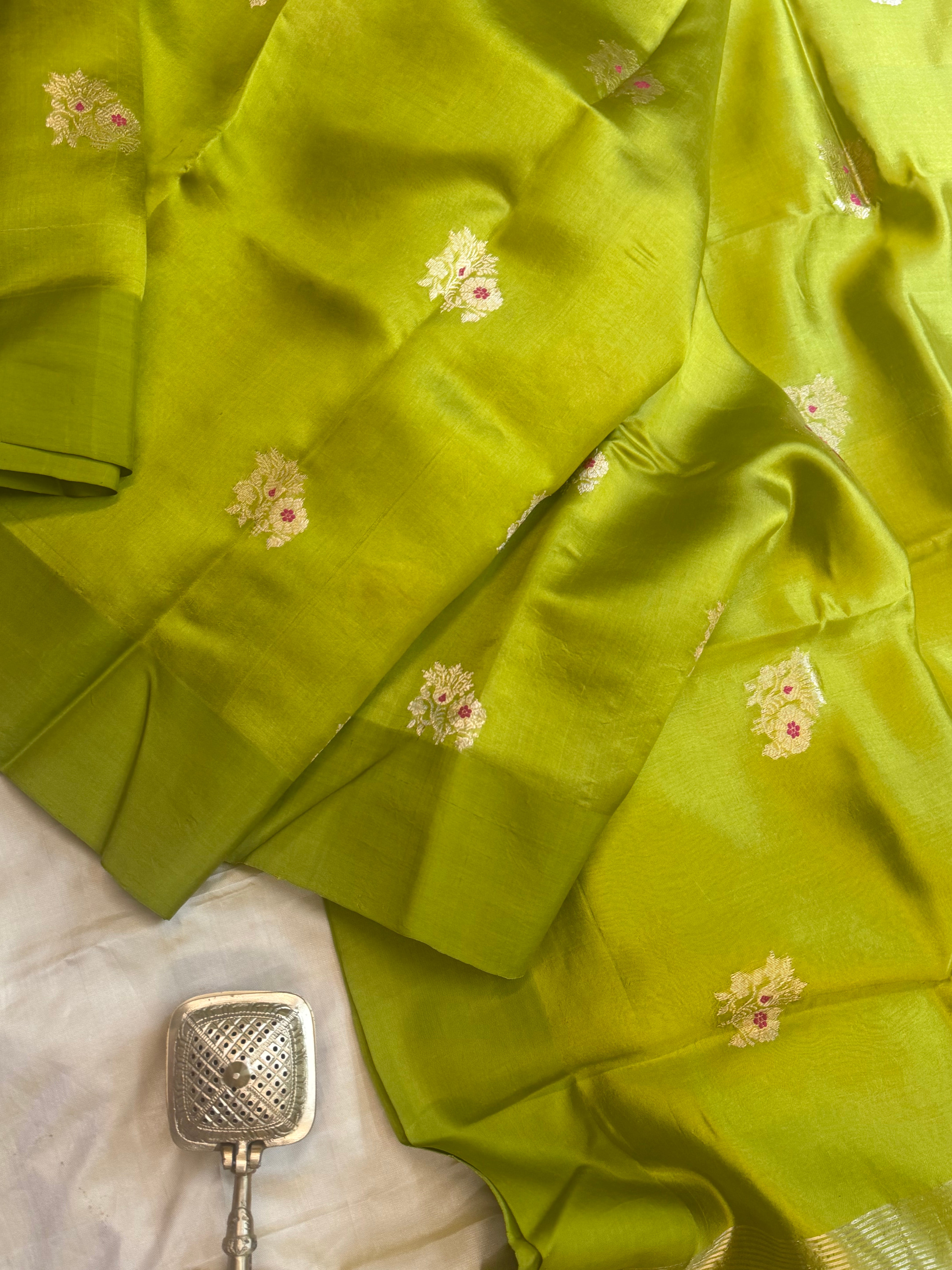 Olive green meenakari Butta   / revival Chanderi silk