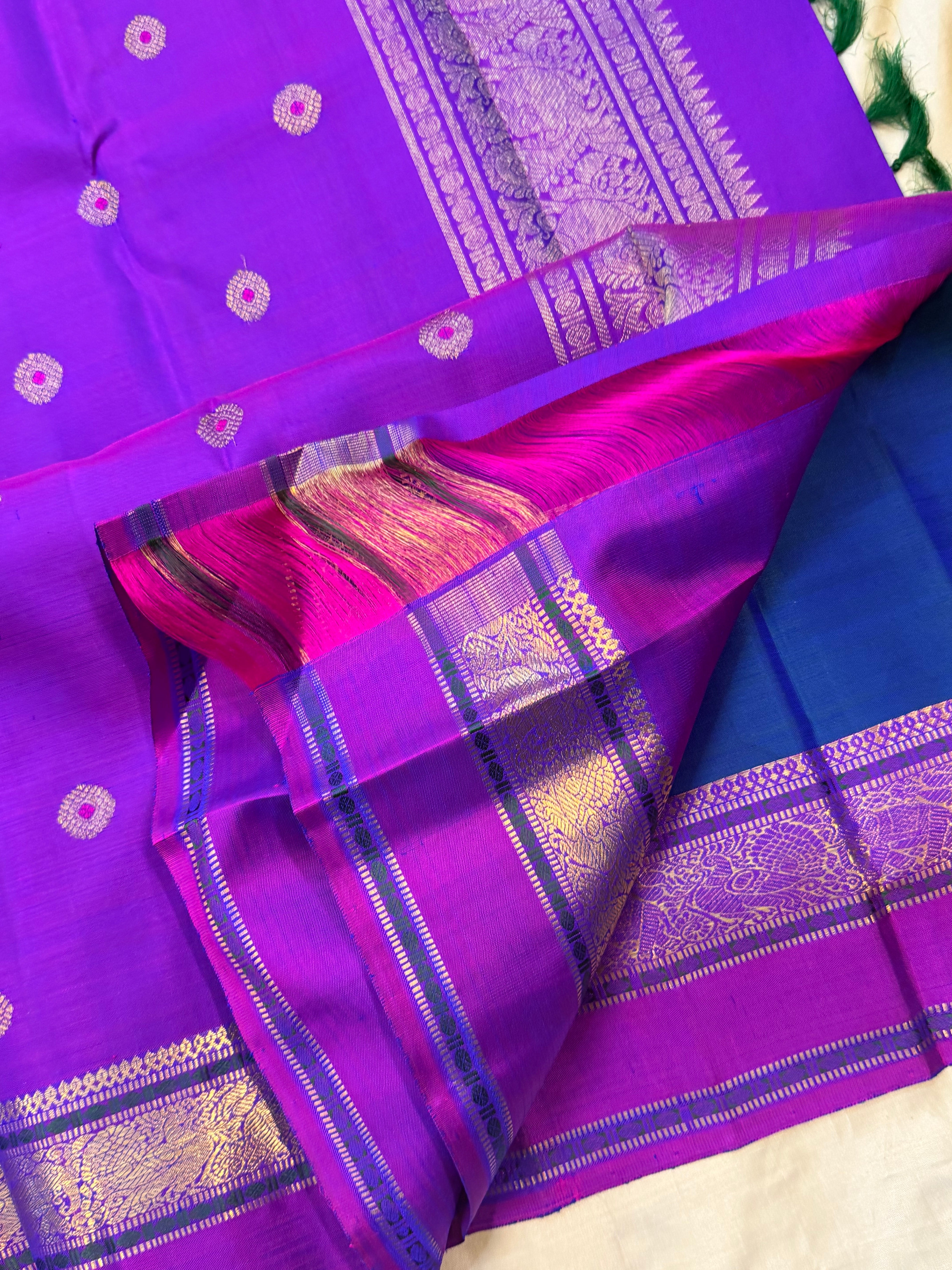 Moha :  Mayilkazhuthu meenakari pure Zari Kanjipuram silk