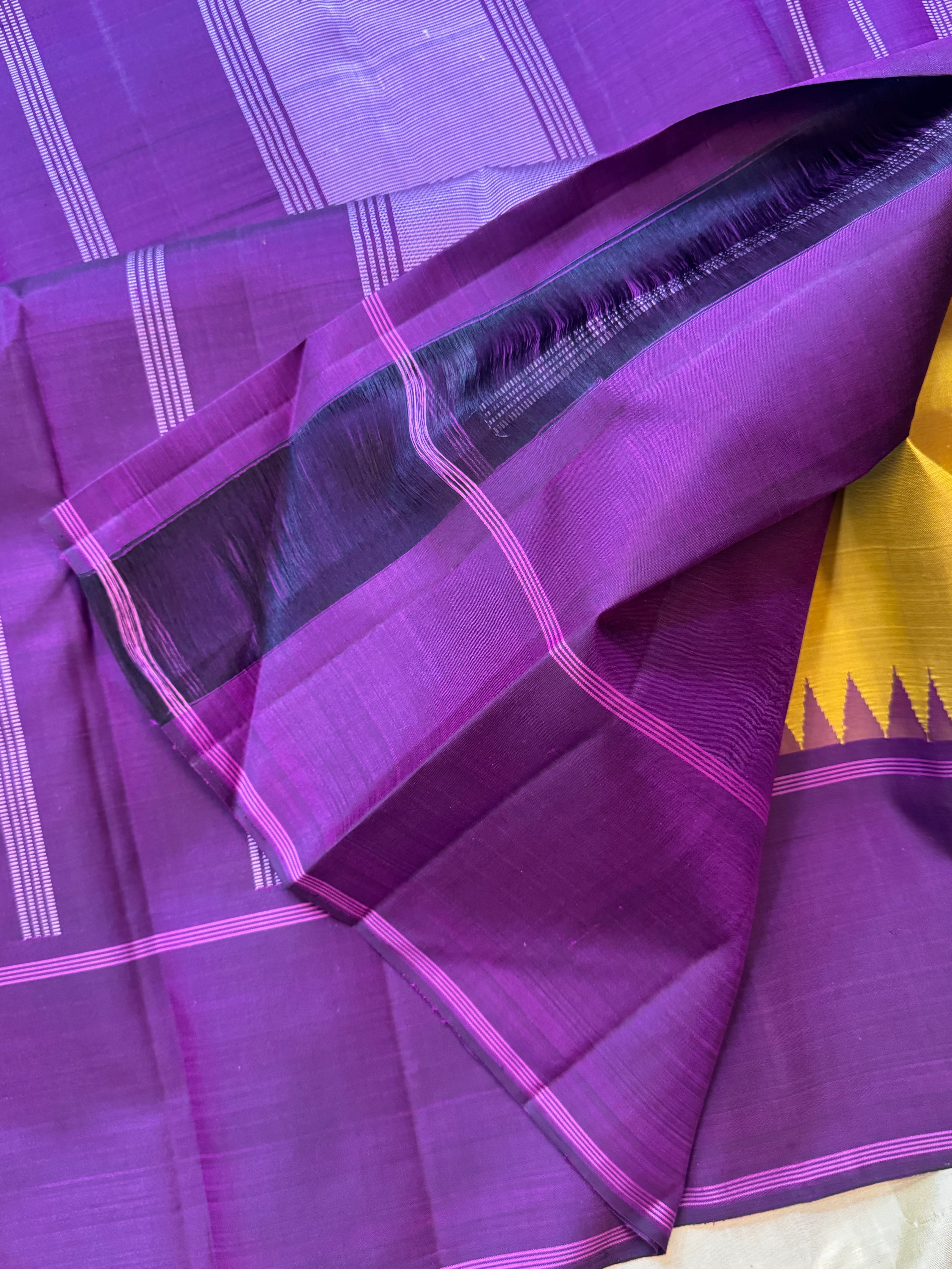 Vendayam Manjal Ganga Jamuna  korvai / Arani silk
