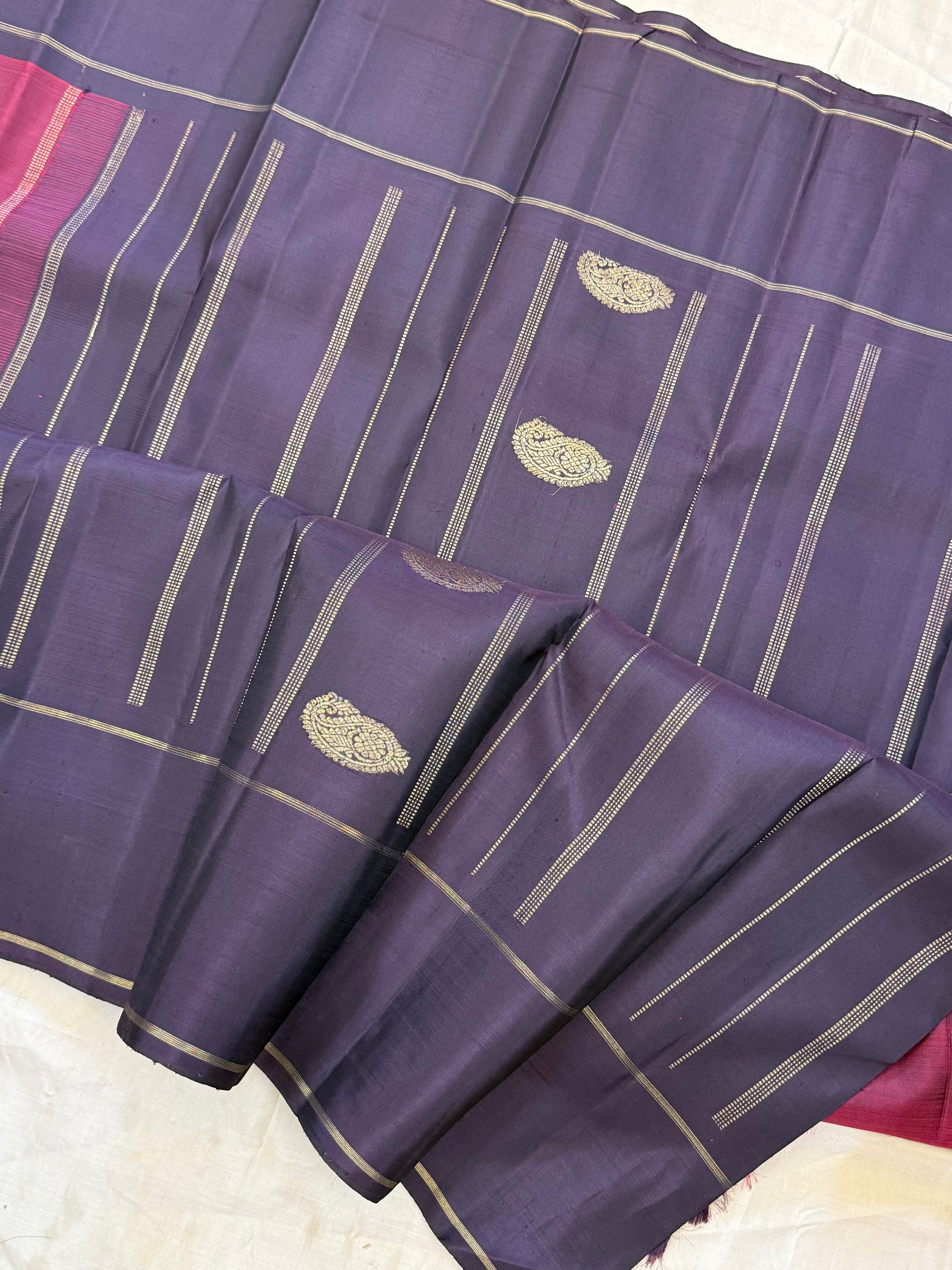 Unusual Deep Araku and brown flying horse and chakram butta / KANJIPURAM SILK SAREE CLSA 10084
