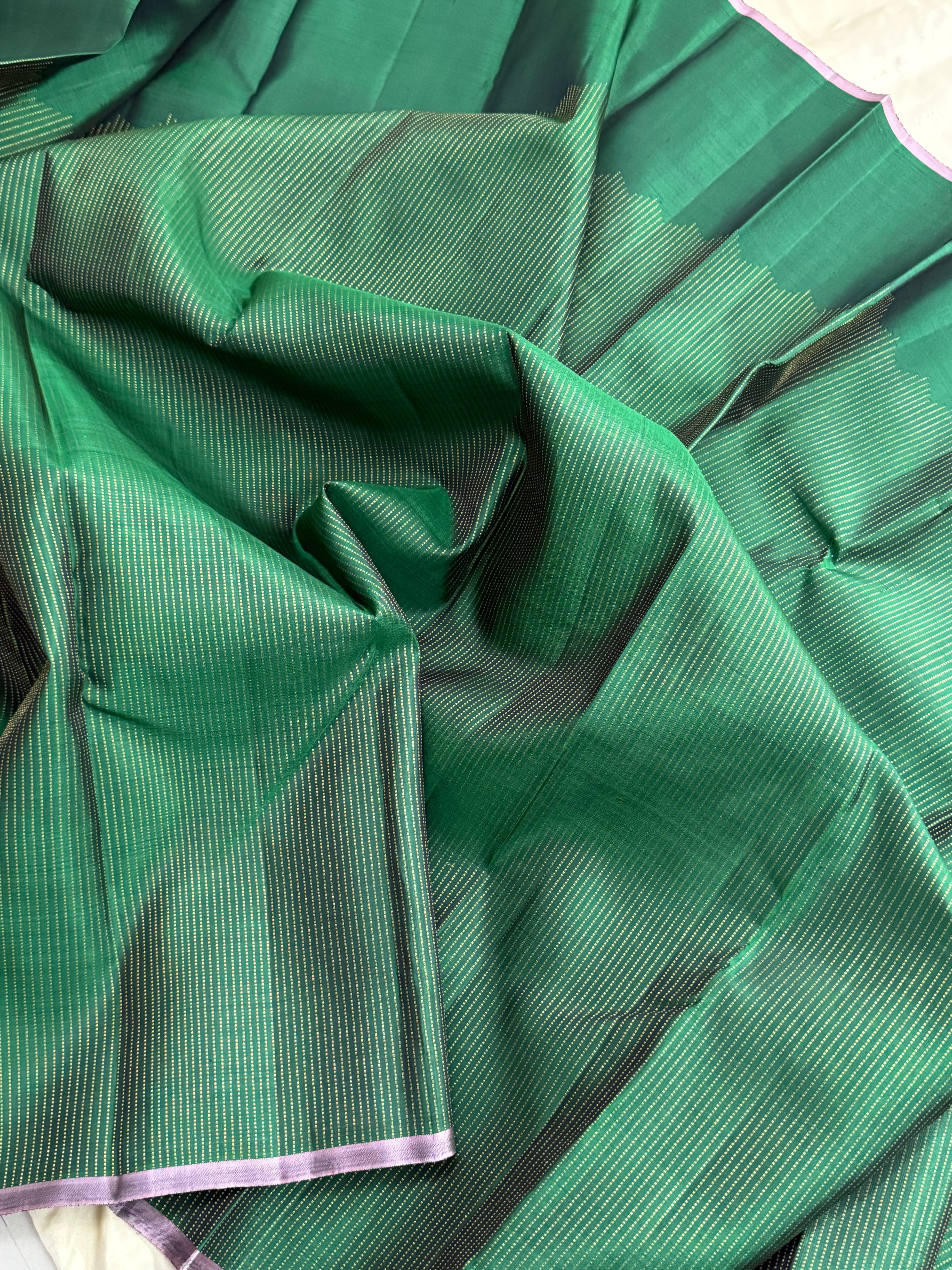 DARK GREEN BODY RISING ZARI LINE/KANJIPURAM SILK SAREE CLSA9801