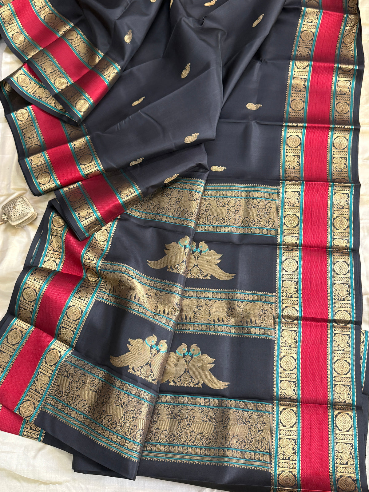 Black Rettapet Zari butta / Special Edition Silk CLSA11875
