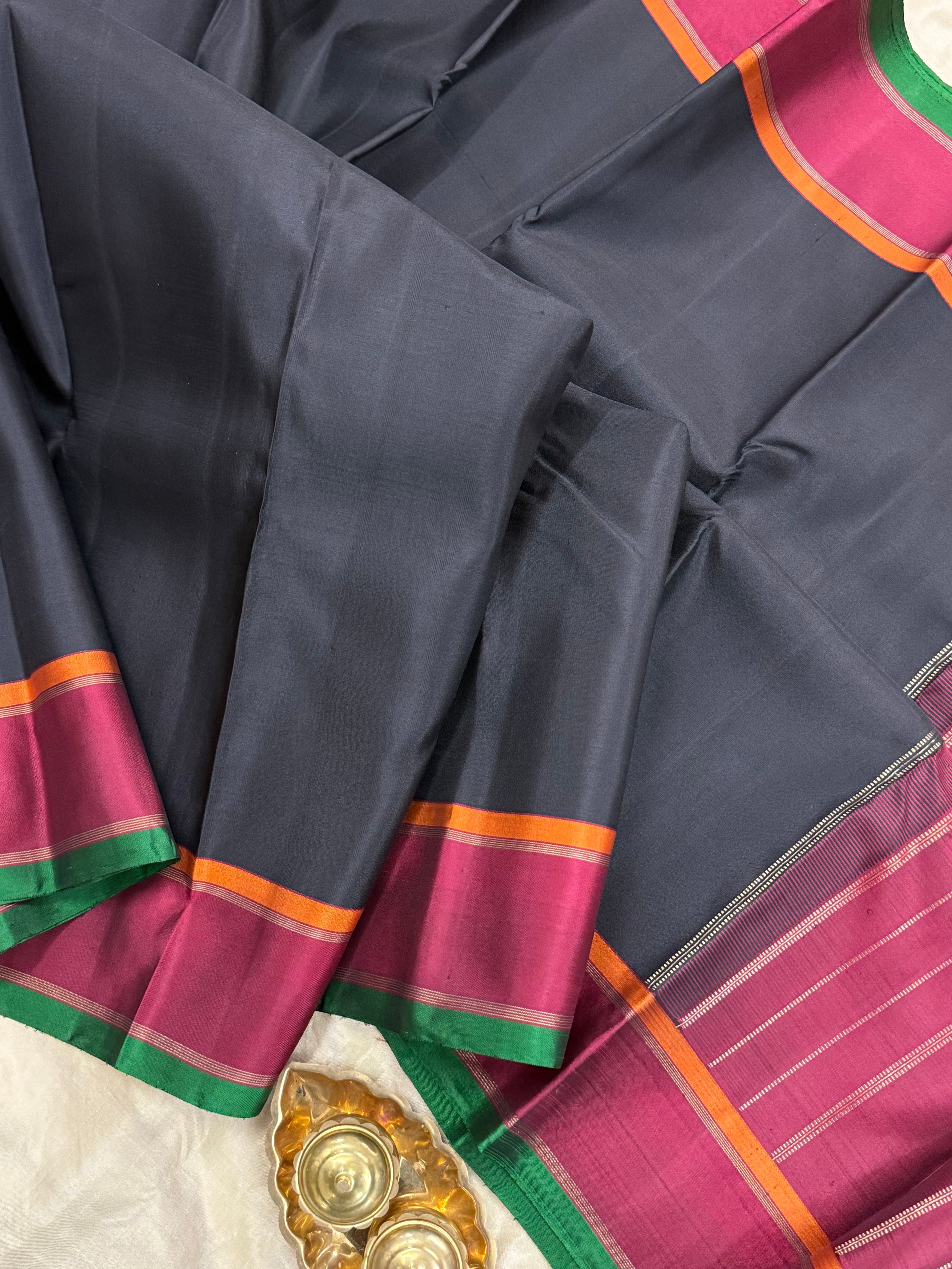 Black and Araku / Kanjipuram silk CL9467