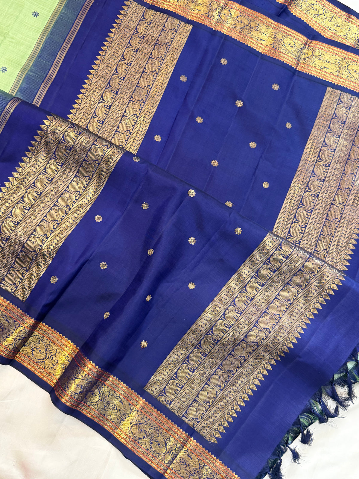 Elakai green Kai Korvai / pure Zari Kanjipuram silk