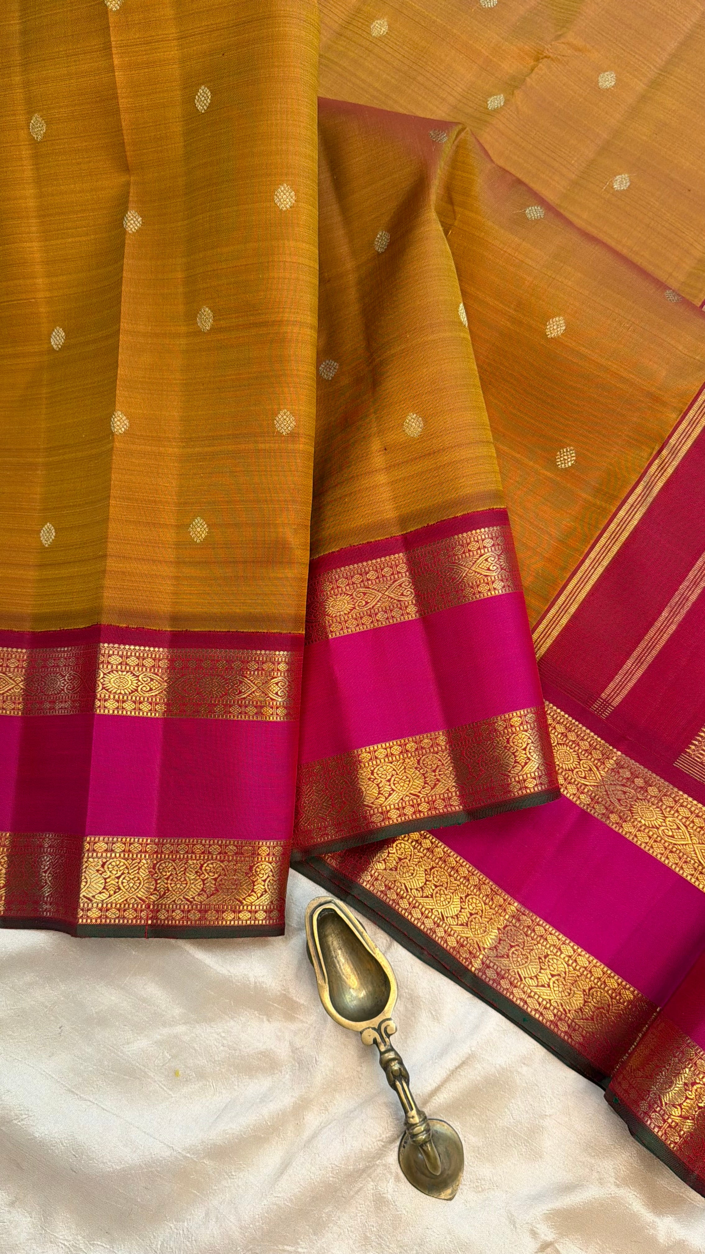 Simha colour   Korvai Kanjipuram silk