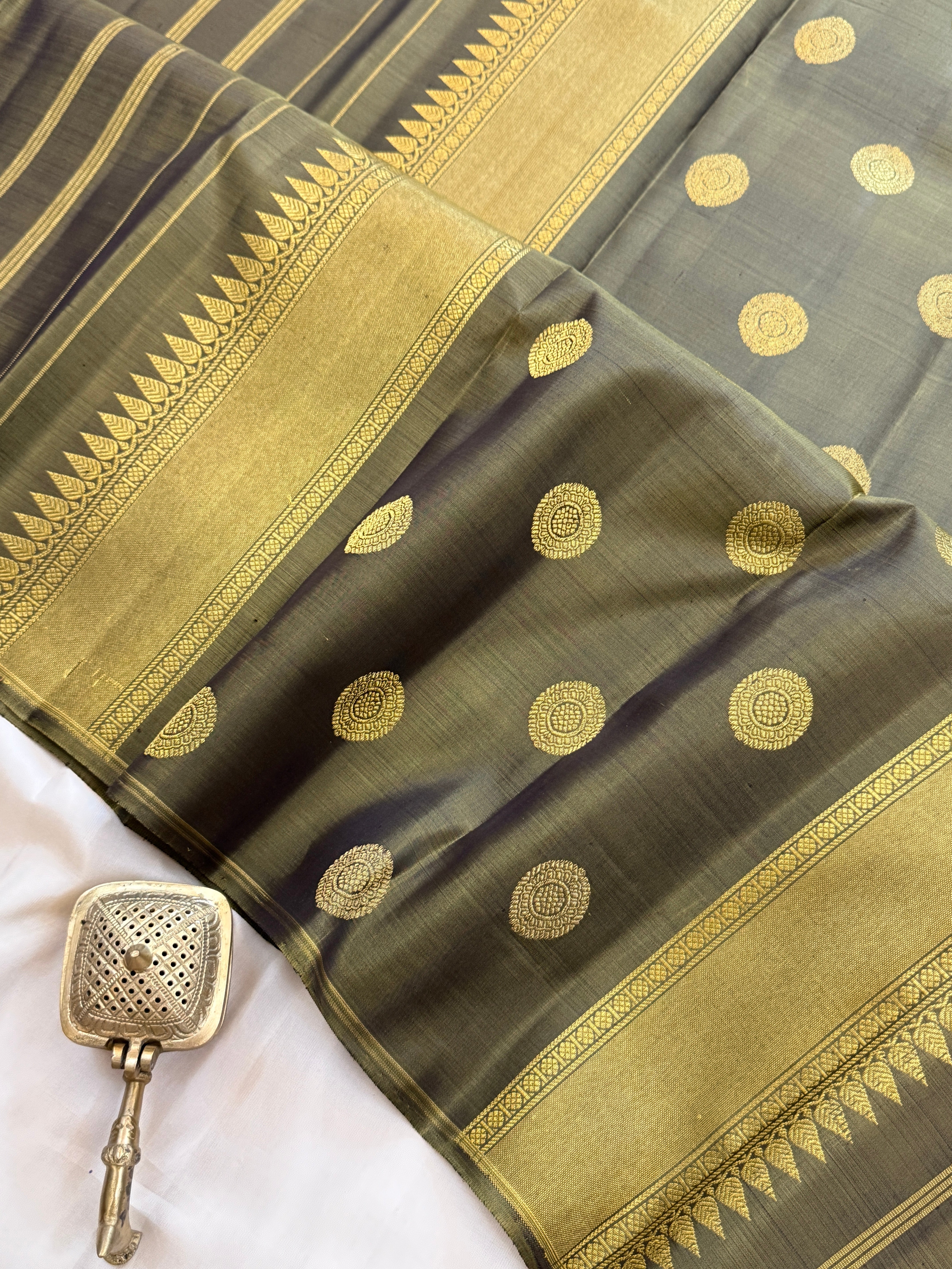 8 Kol / Kanjipuram silk saree clsa 11214