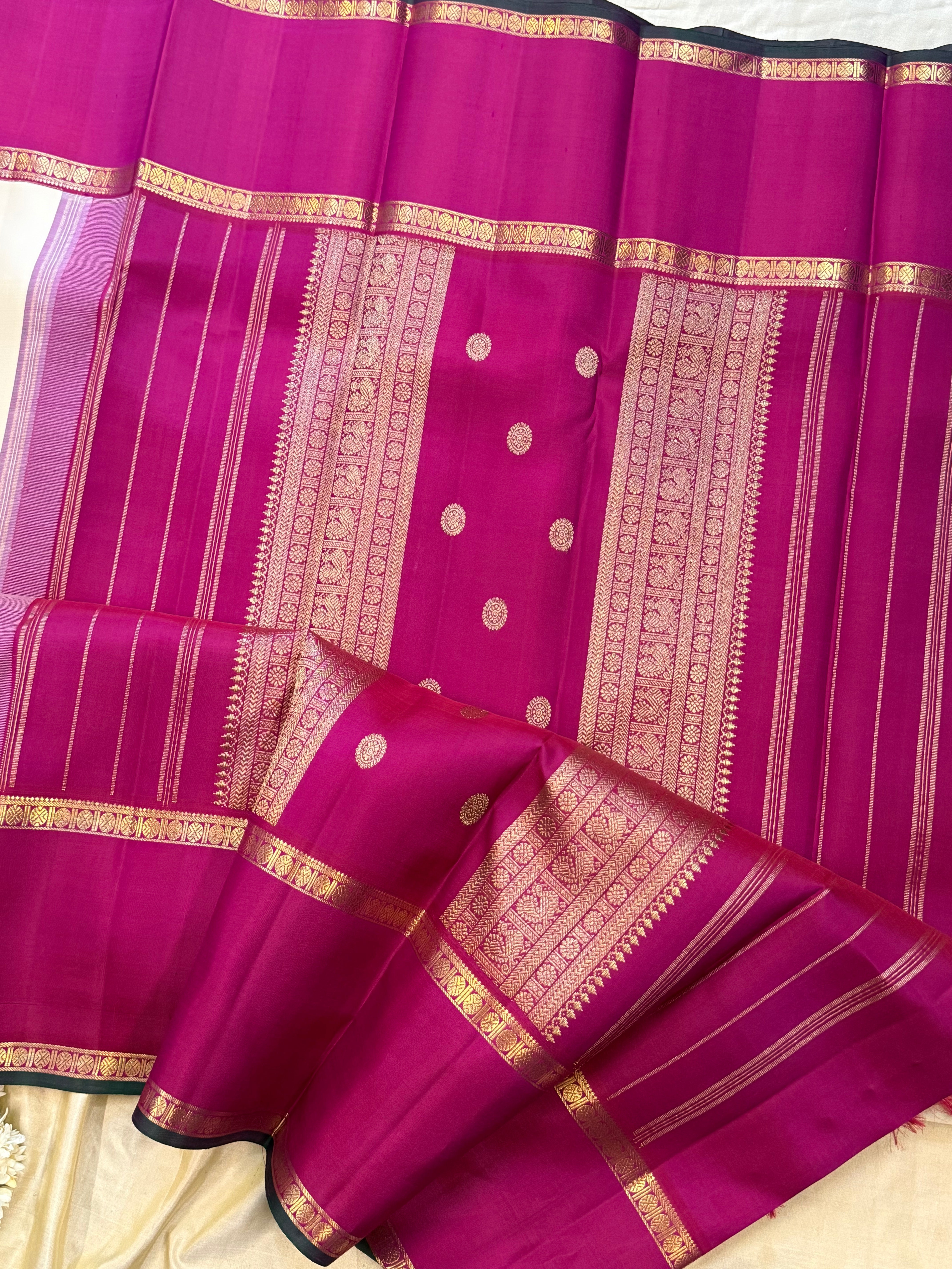 Offwhite and pink rettapet border kai korvai/ Kanjipuram silk