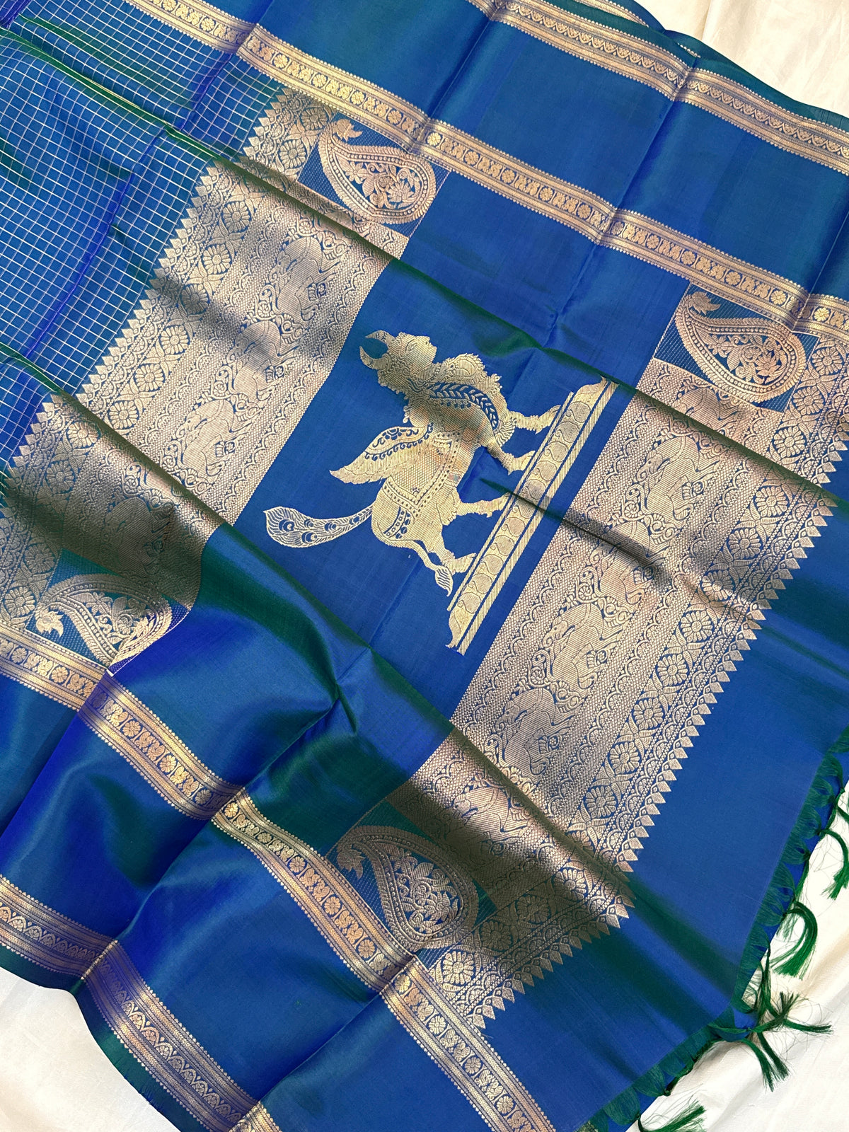 festivel edit _special edition_ peacock green and body Zari kattam/ silk saree clsa 12402