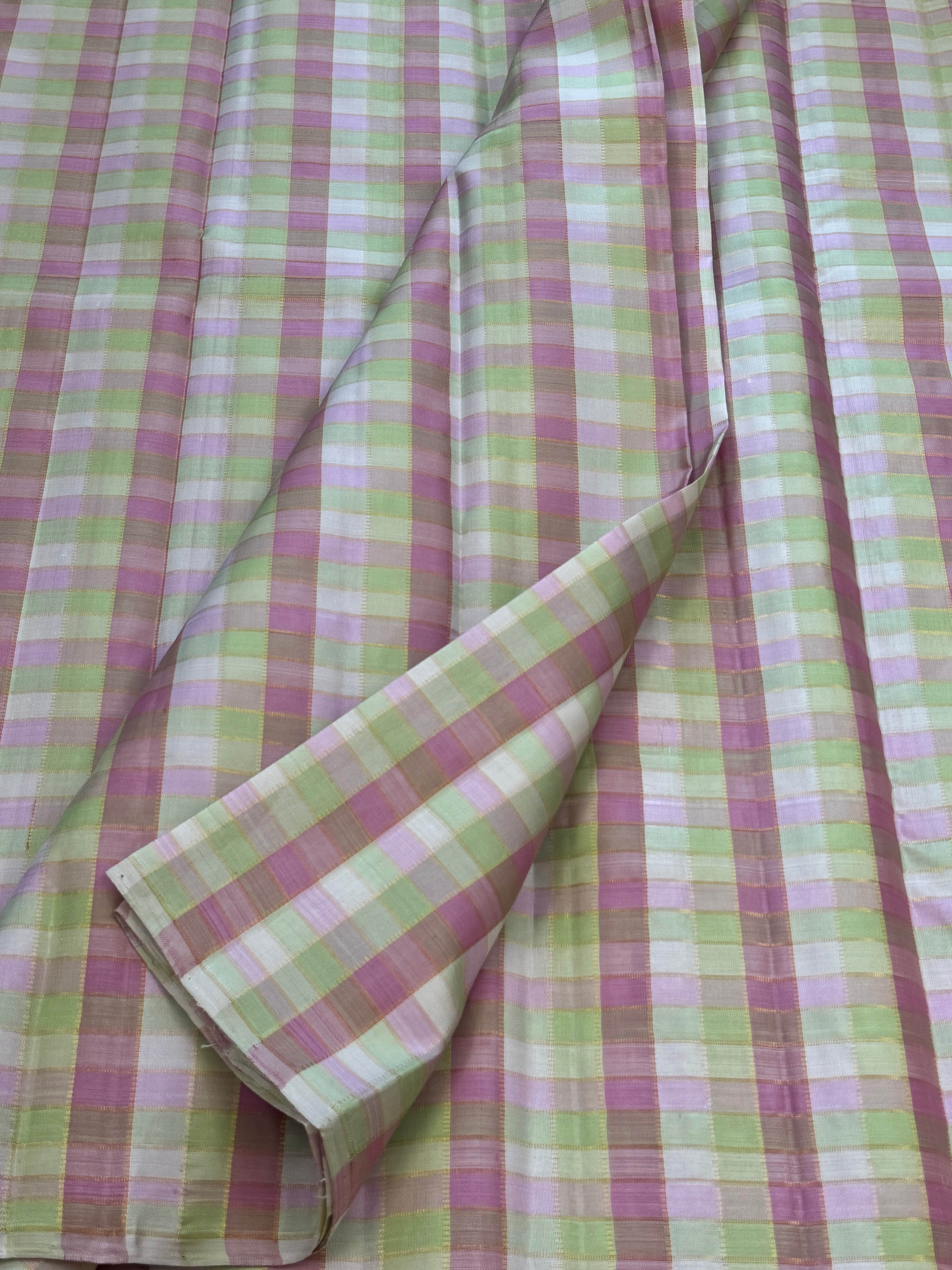 Pastel paalum pazhamum zari checks / Kanjipuram blouse fabric (per metre)