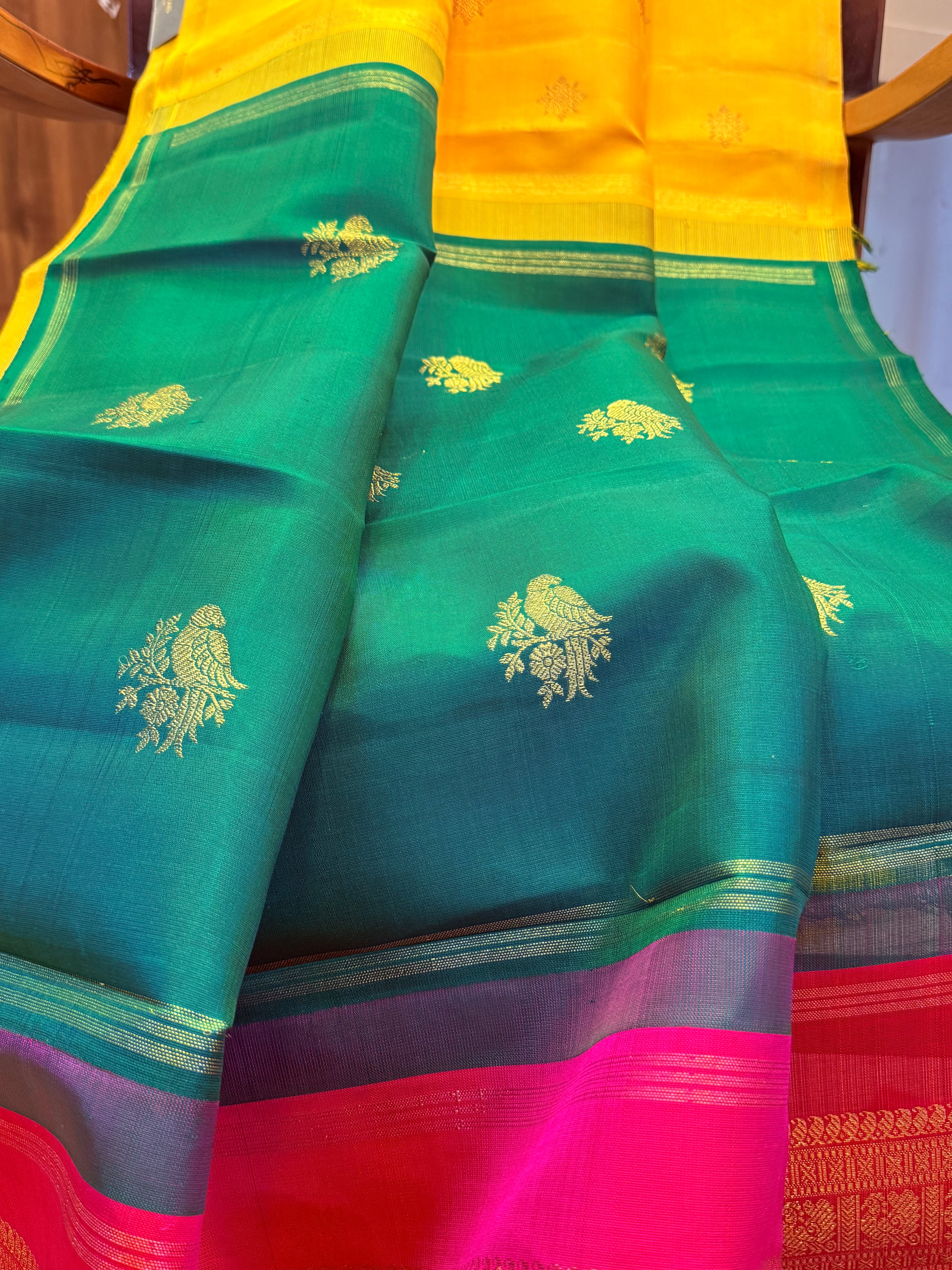 Yellow double color pallu borderless/ Kanjipuram silk CL9976