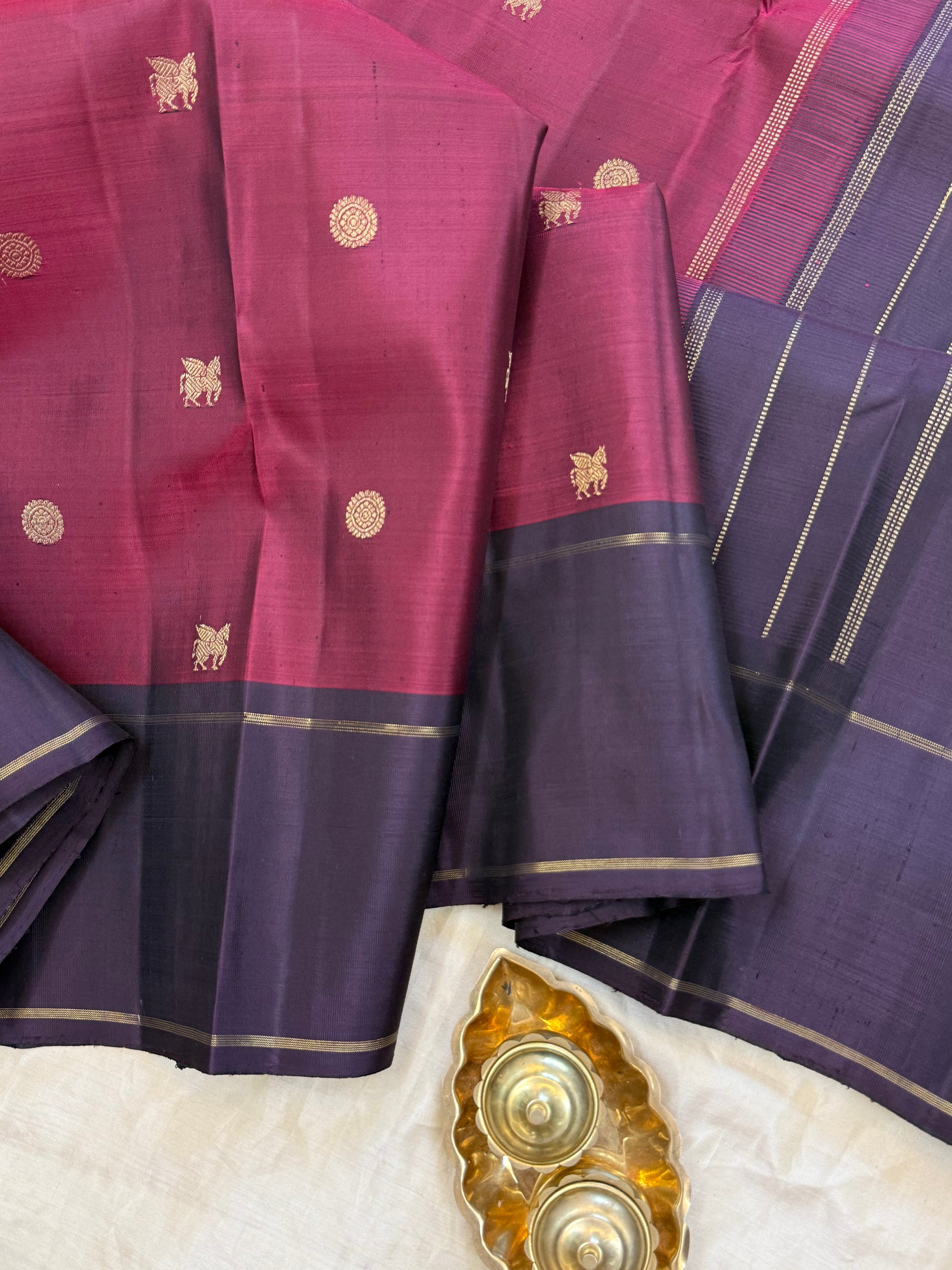 Unusual Deep Araku and brown flying horse and chakram butta / KANJIPURAM SILK SAREE CLSA 10084