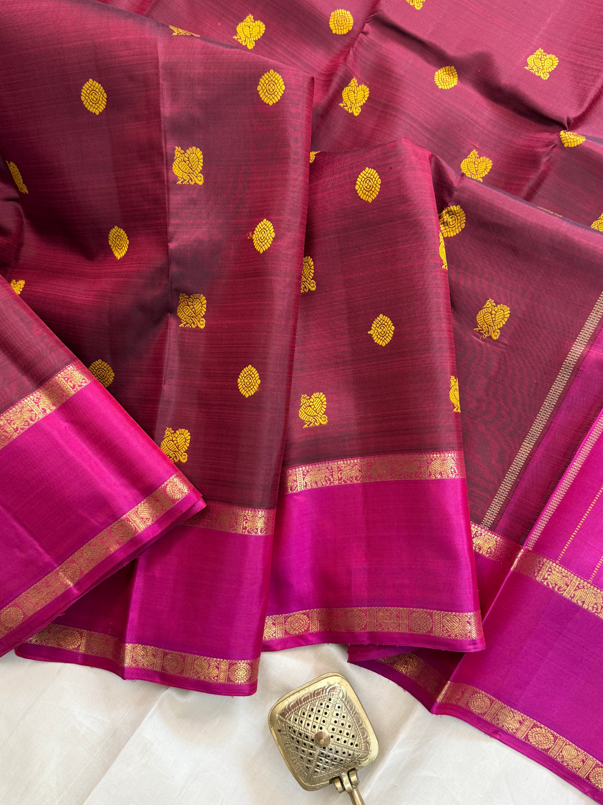 Maroon rettapet zari and body thread butta clsa 5569