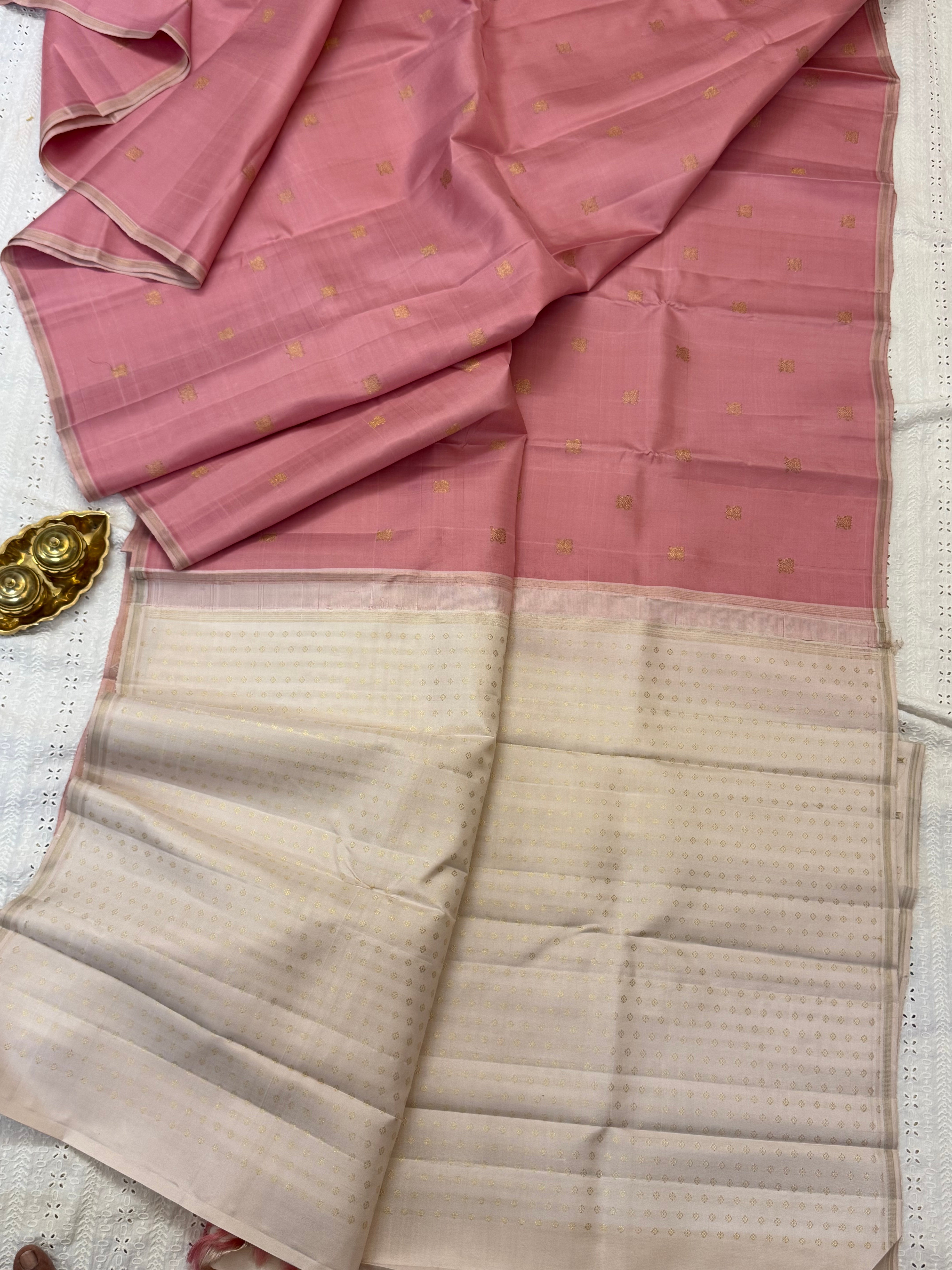 Pastel pink with lotus Butta border less / kanjipuram silk saree CLSA9777