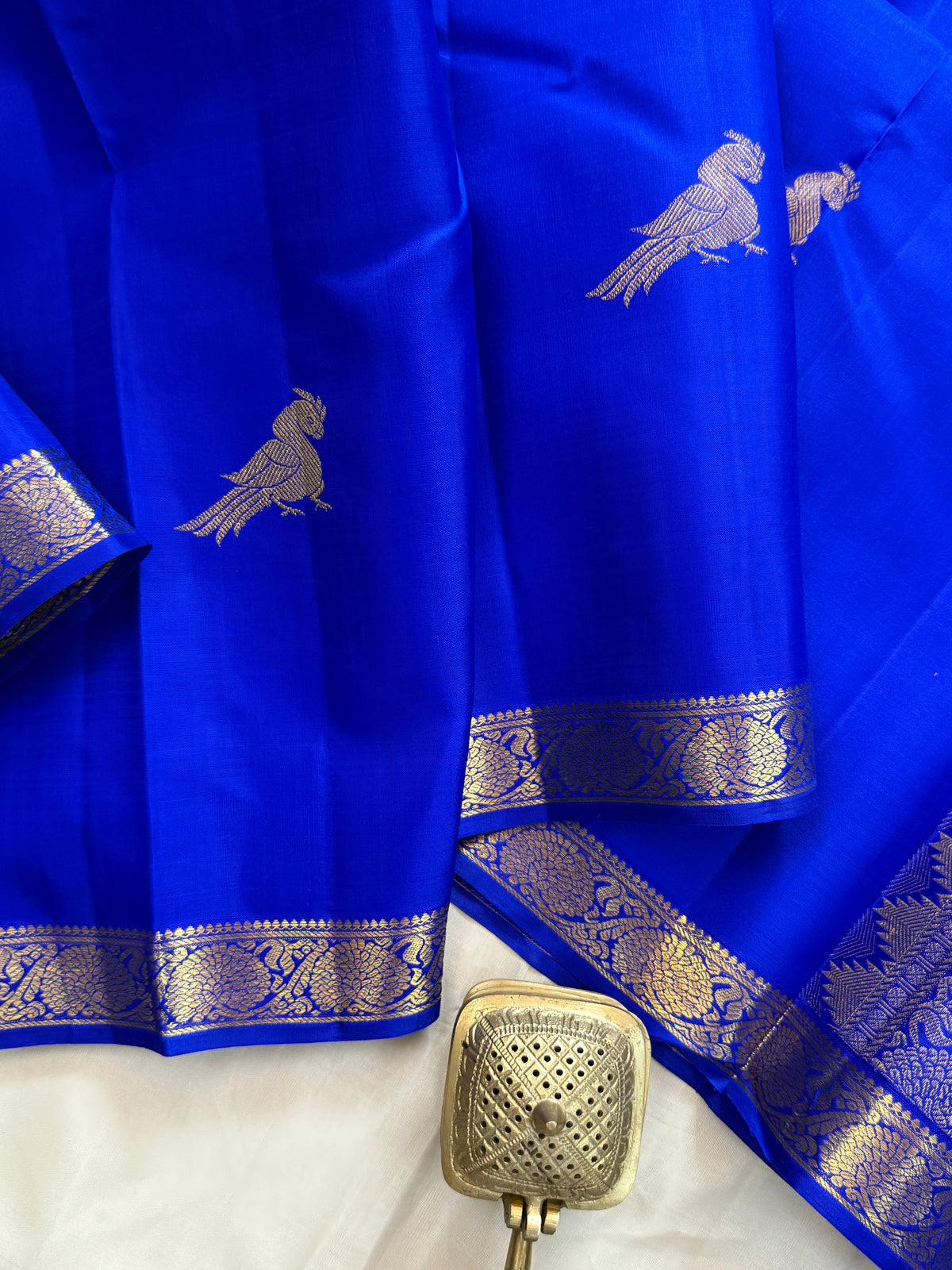 Blue - Day 3 Navarthri colour pure Zari Kanjipuram silk / kili Butta clsa 11626