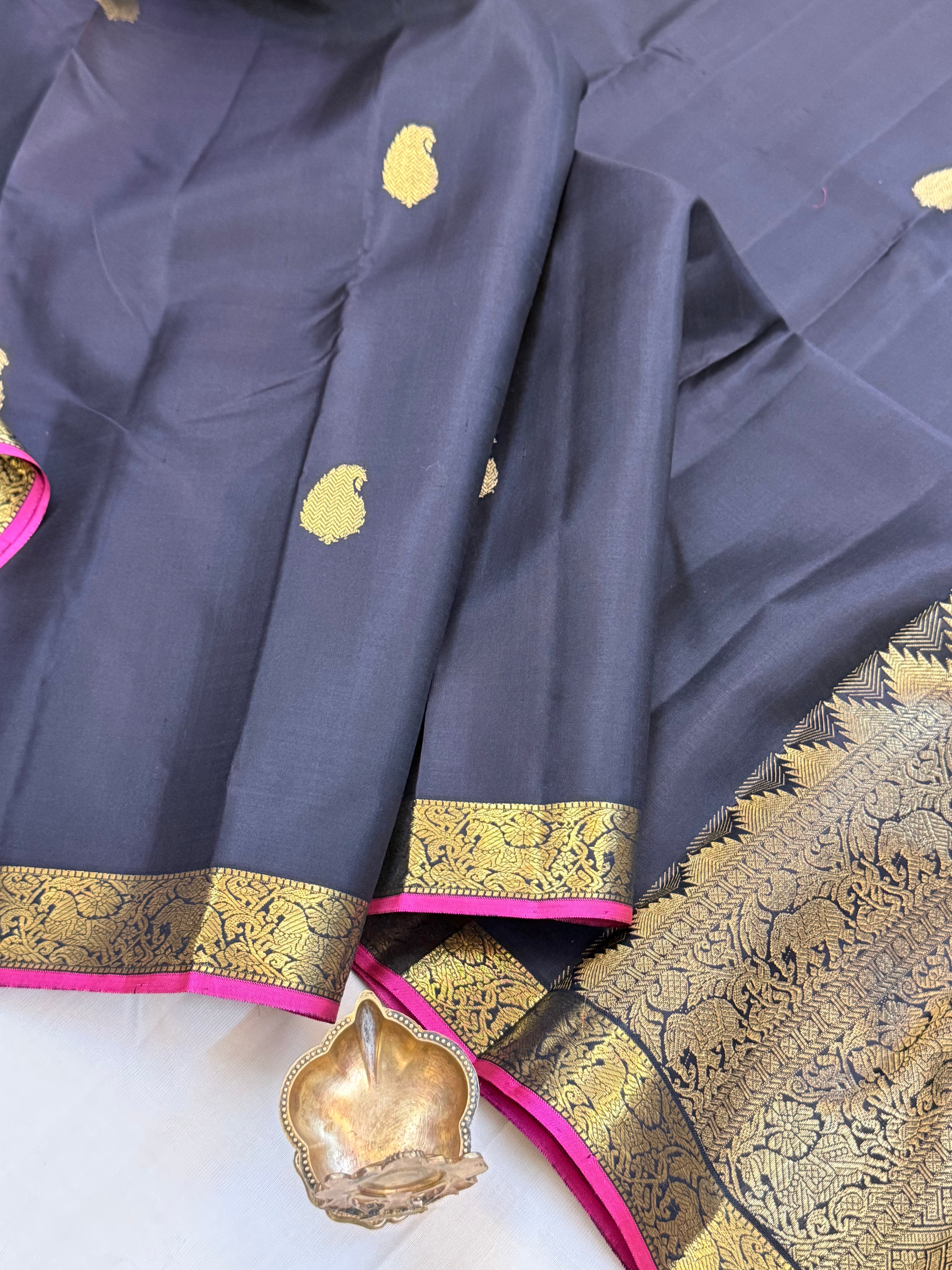 Black simple 2g Kanjipuram silk CLSA11008
