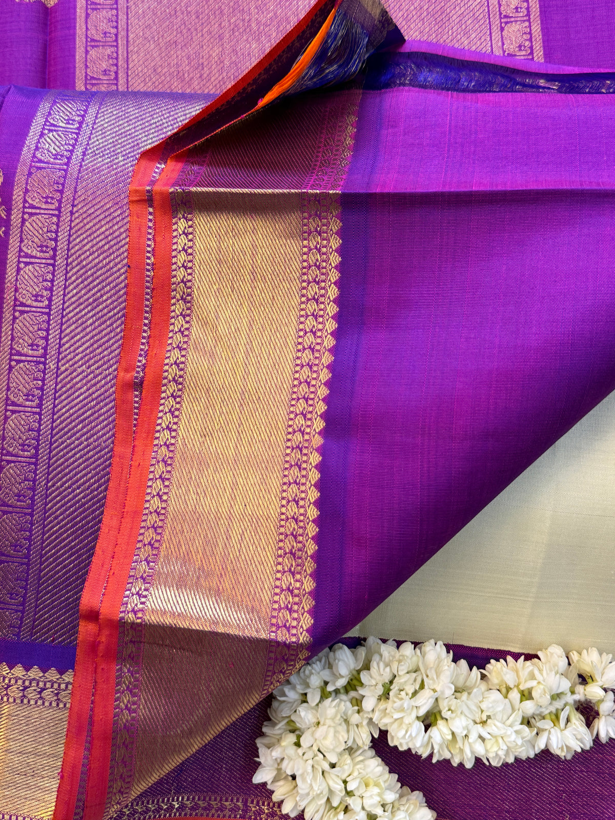 Off white and Majenta Korvai / kanjipuram silk saree clsa 6079
