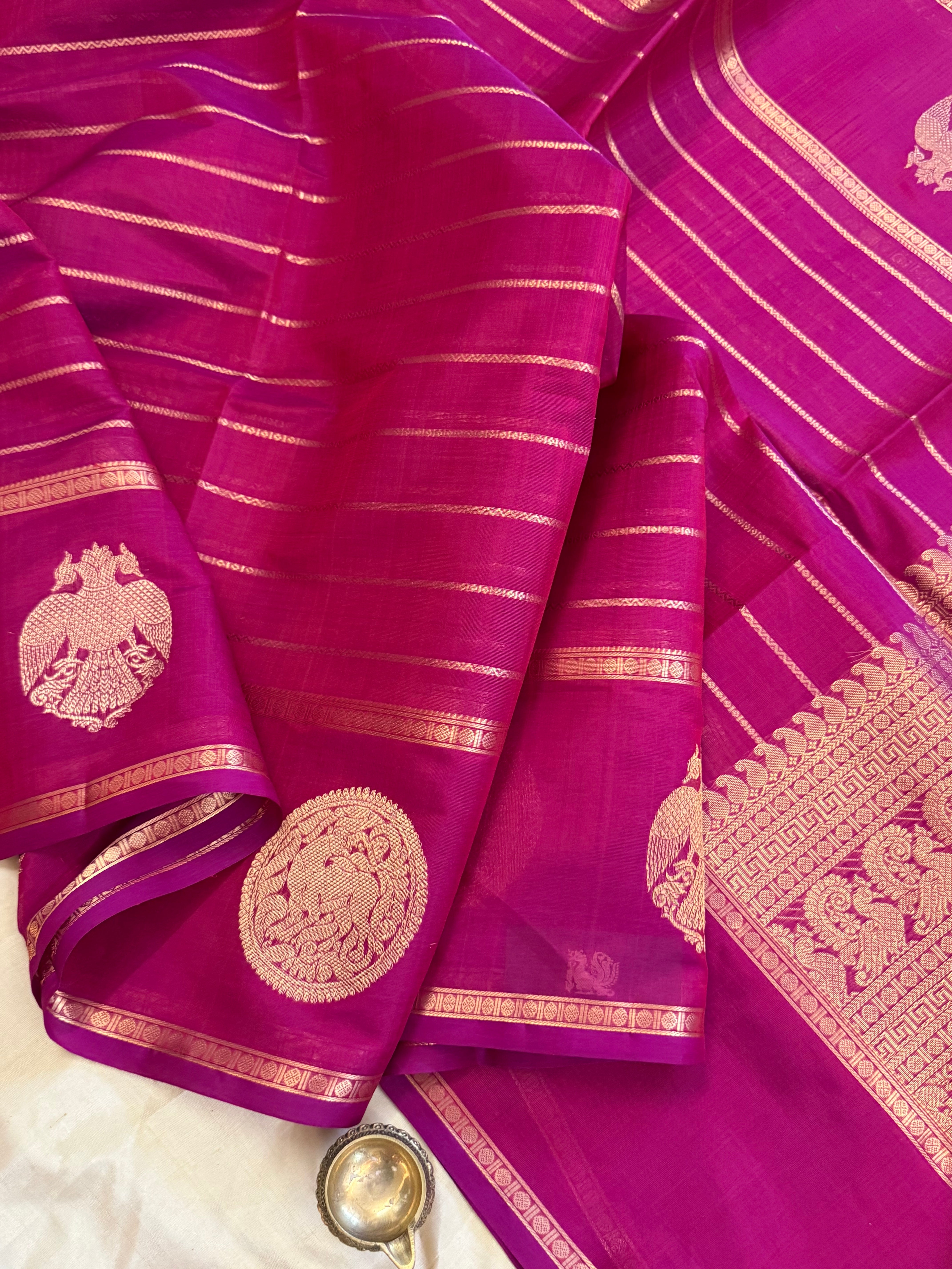 Pink veldhari border butta/ Silk Cotton