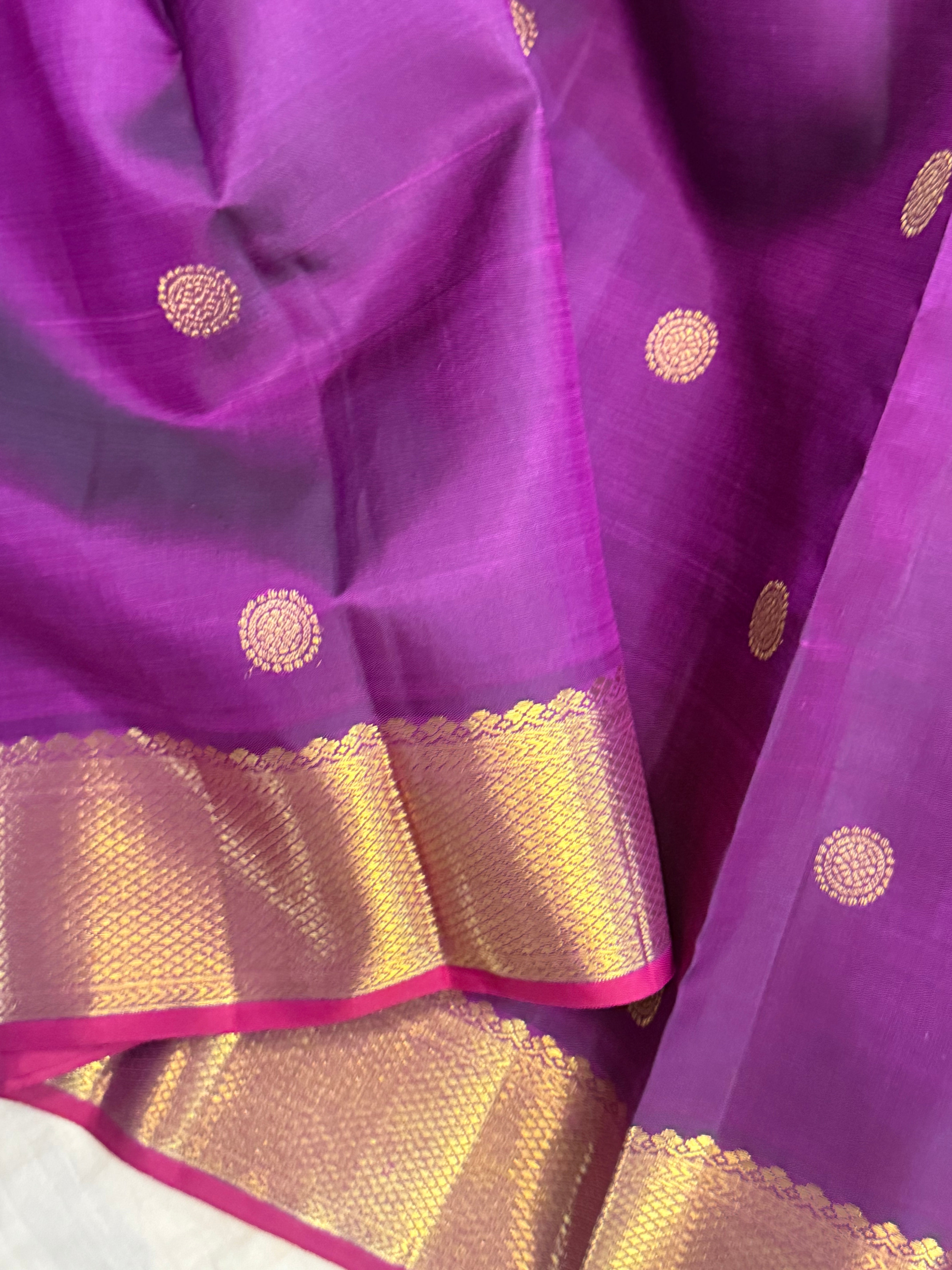Aubergine color kuil kann pet / Kanjipuram silk