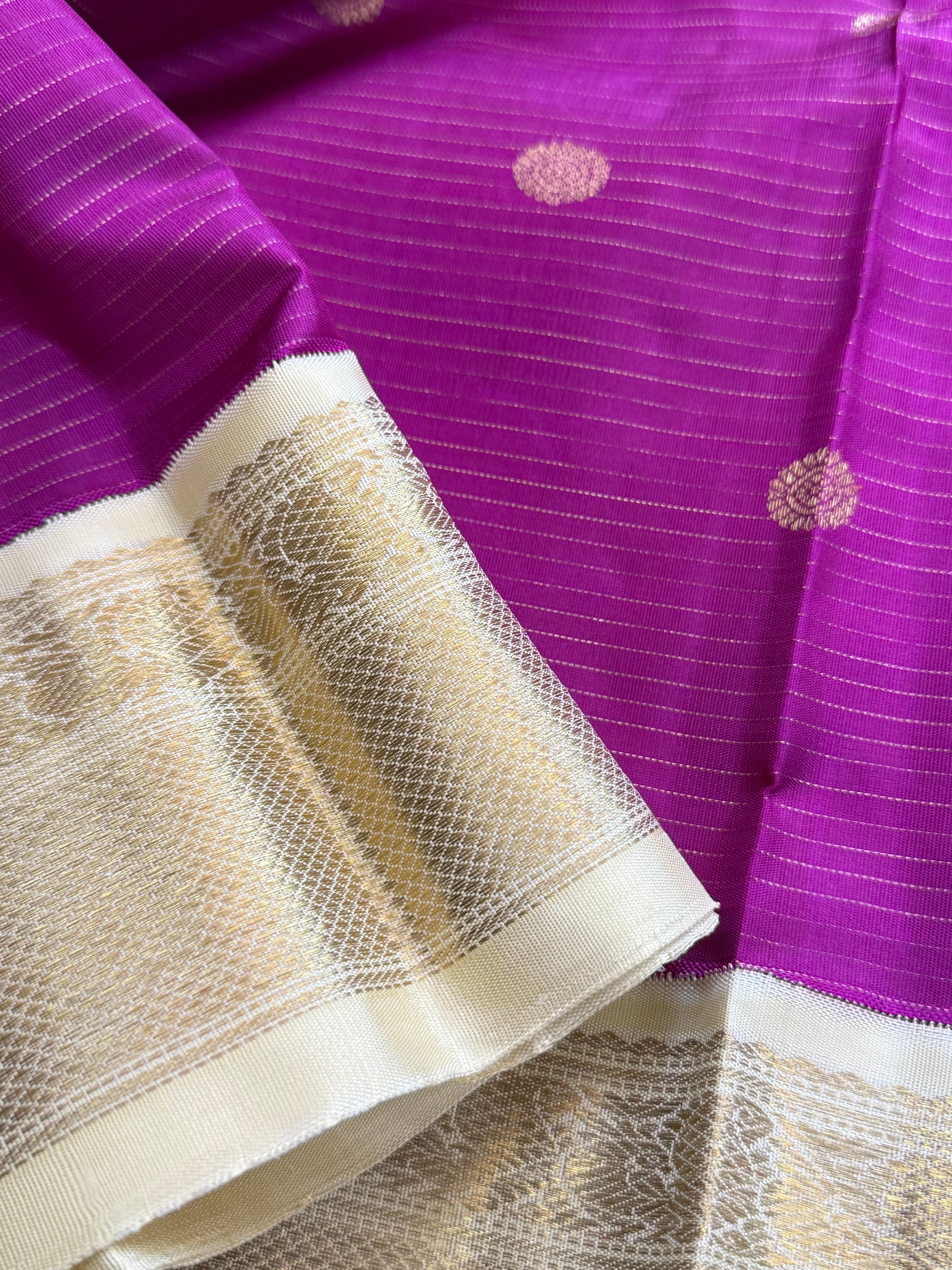 Purple vairaoosi and white kai korvai/ kanjipuram silk