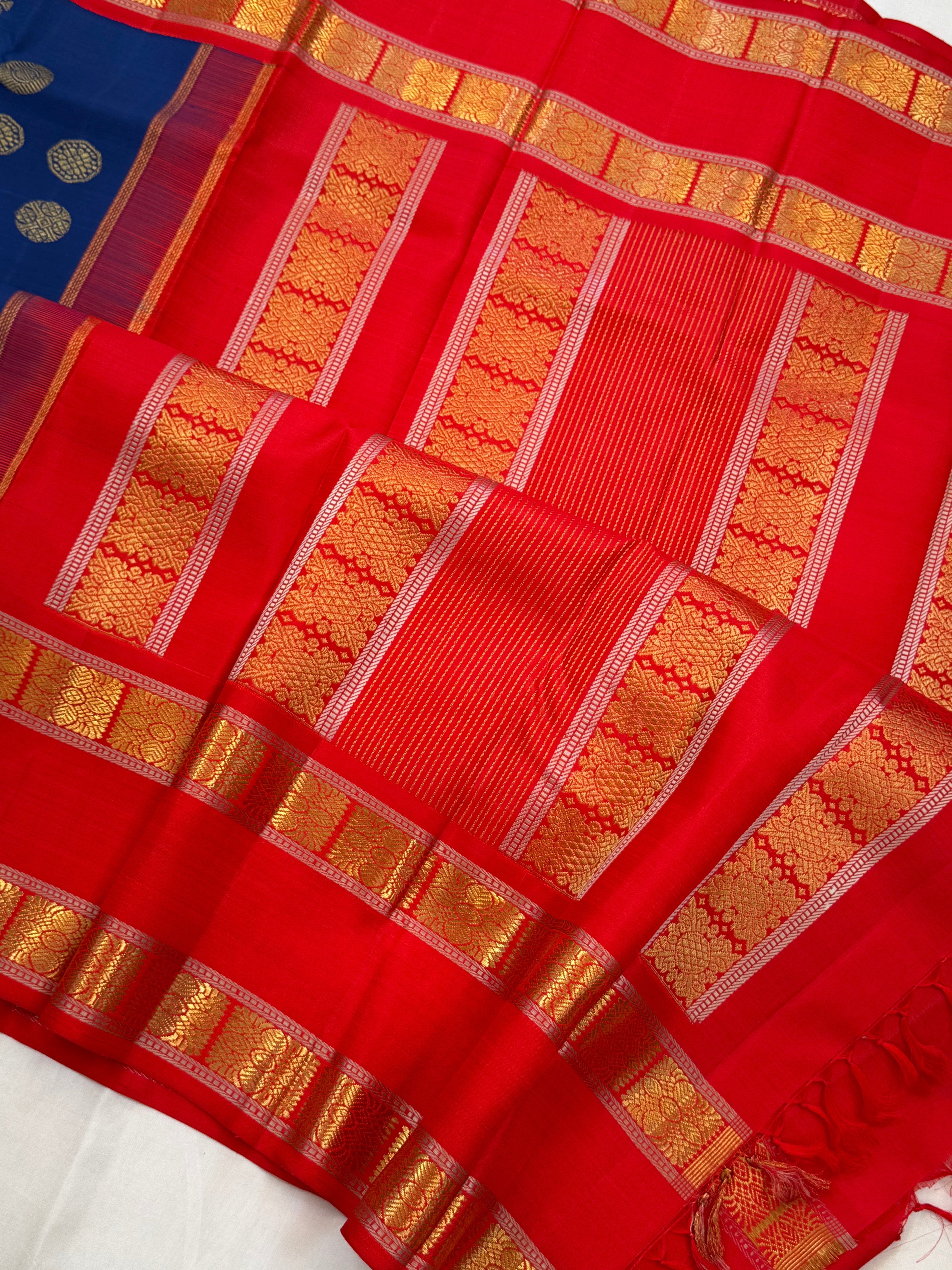 Master weaver Kattam Butta Kanjipuram silk CLSA10771