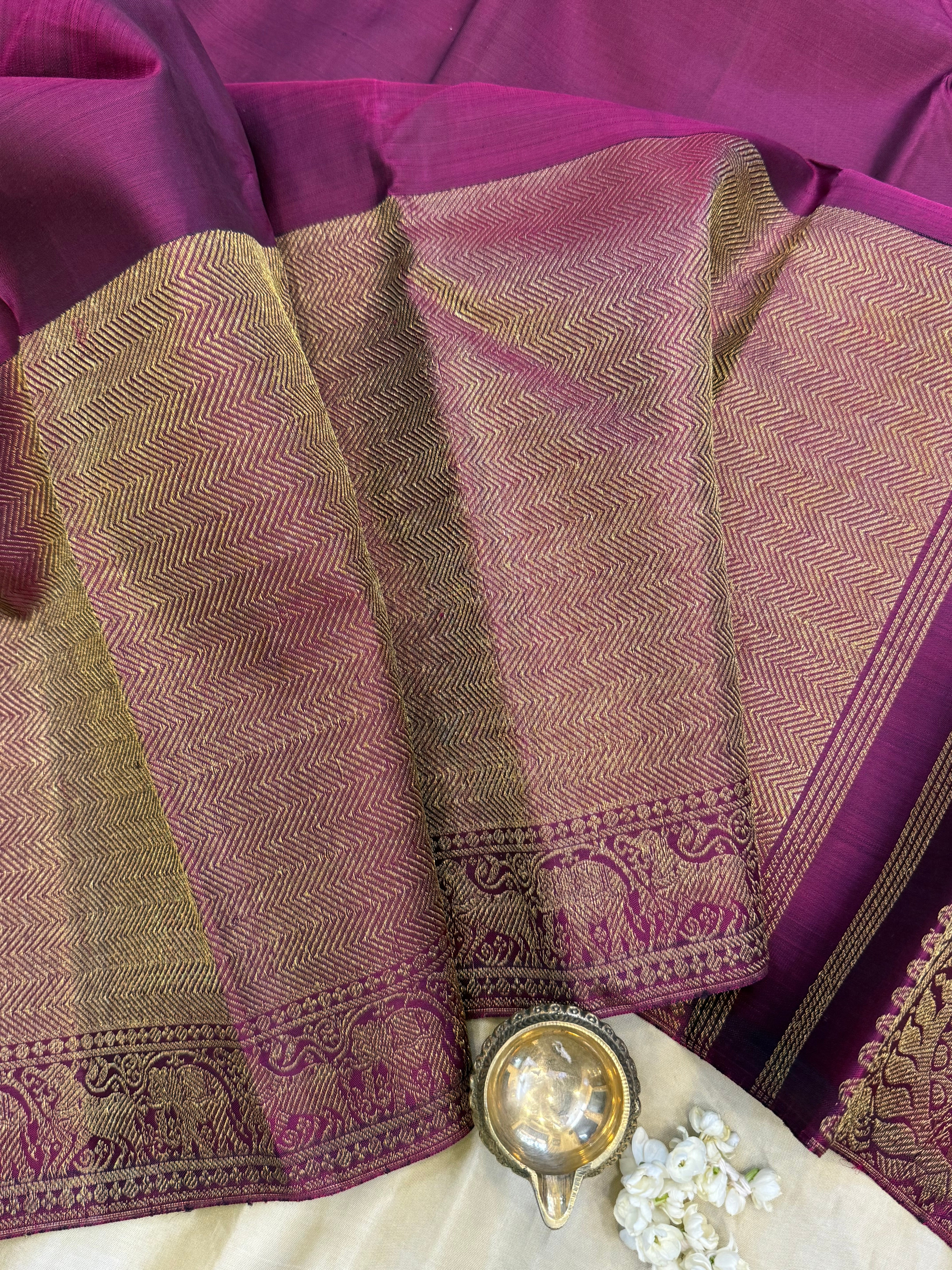Concept saree - Magenta evening and morning border / kanjipuram silk