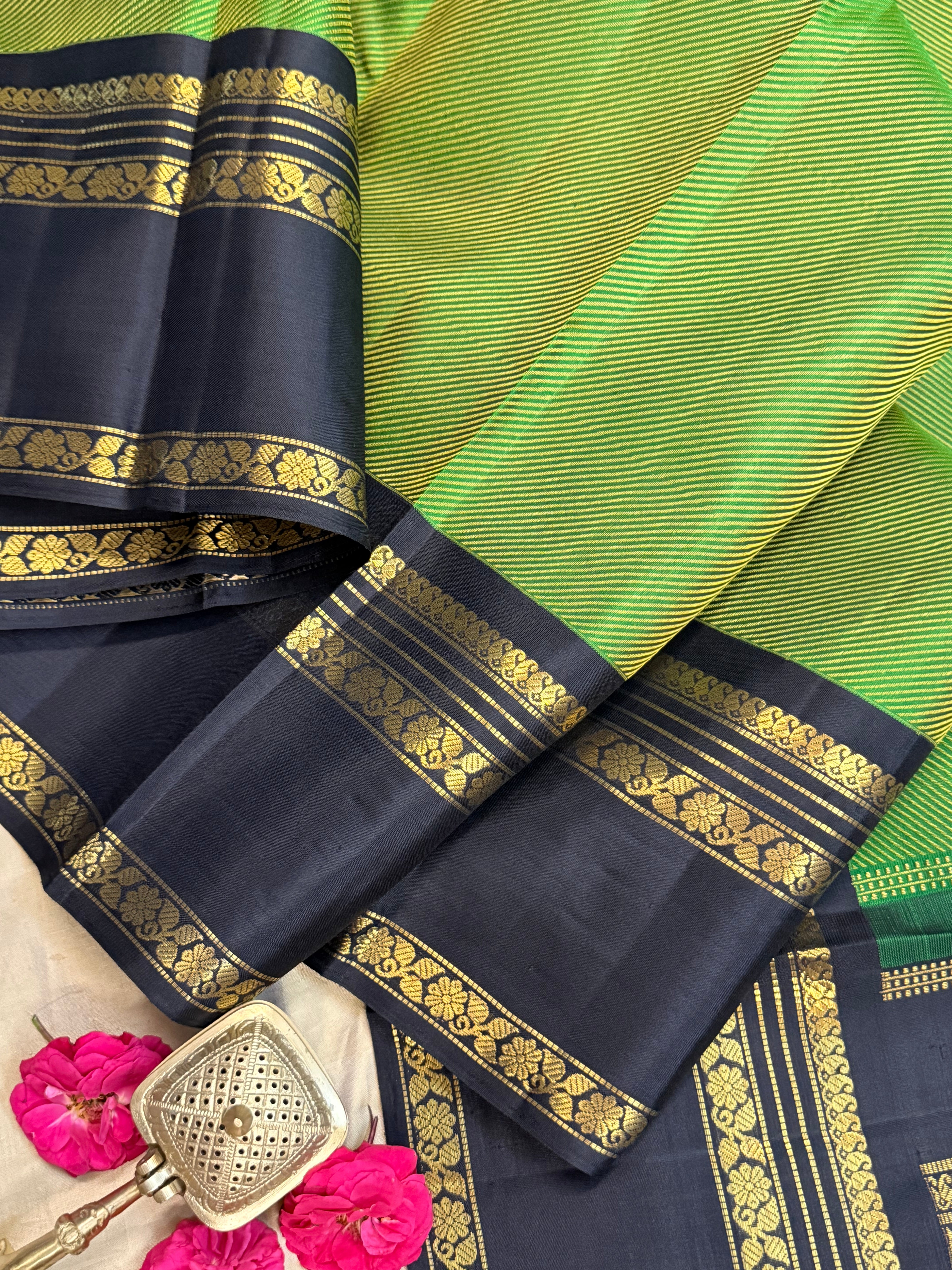 Green lehariya yannai darbar pallu / Kanjipuram silk CLSA9168