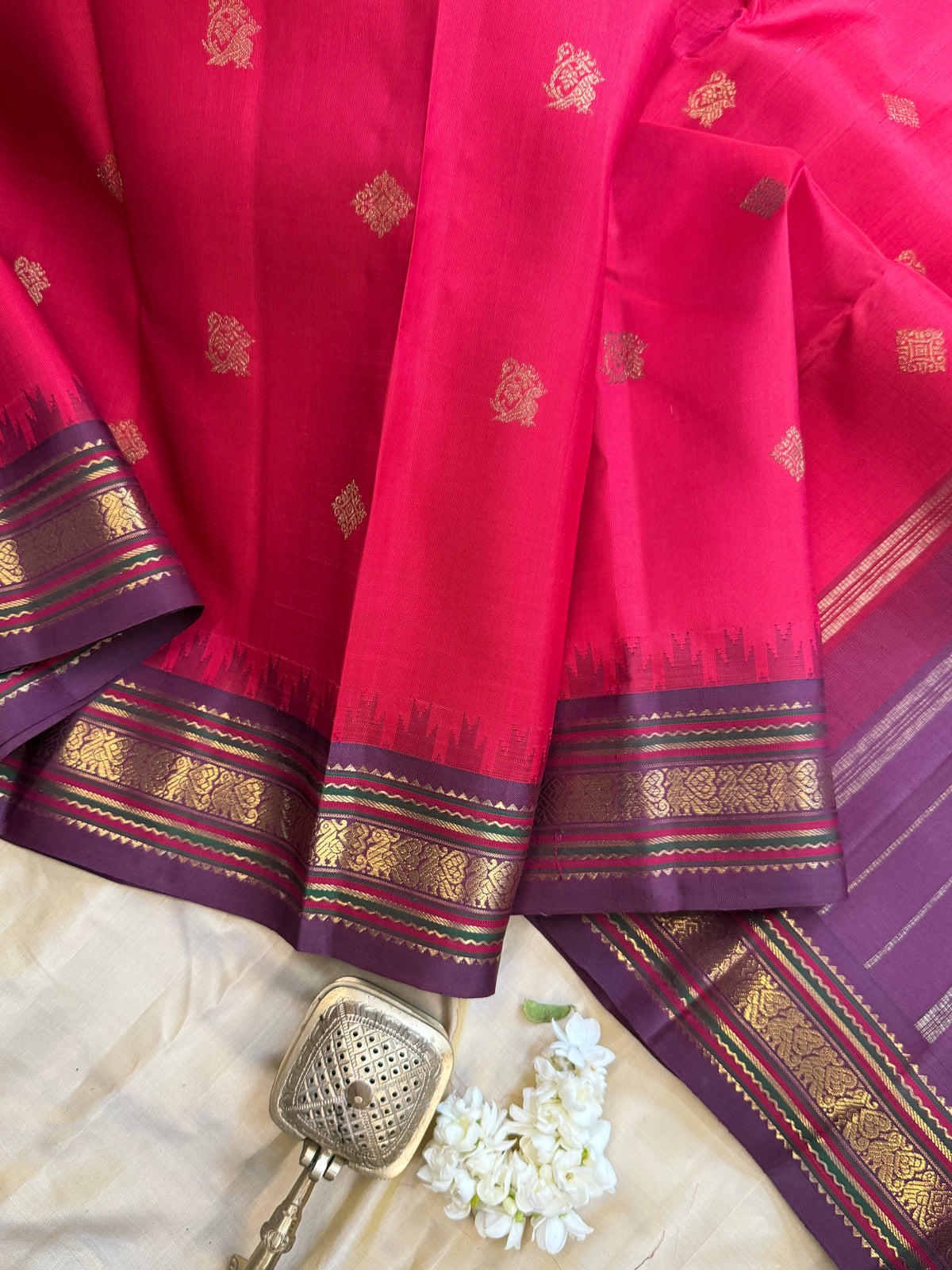 Red small border Korvai / Kanjipuram silk saree