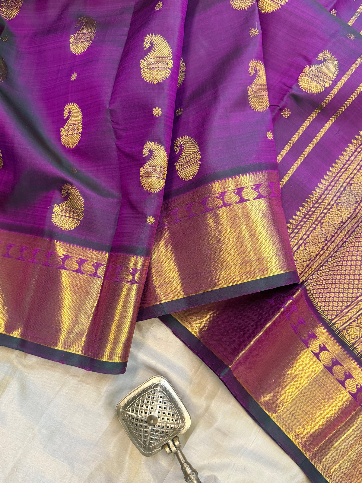 Magenta short colour blue Aarani pure silk saree/ clsa 12071