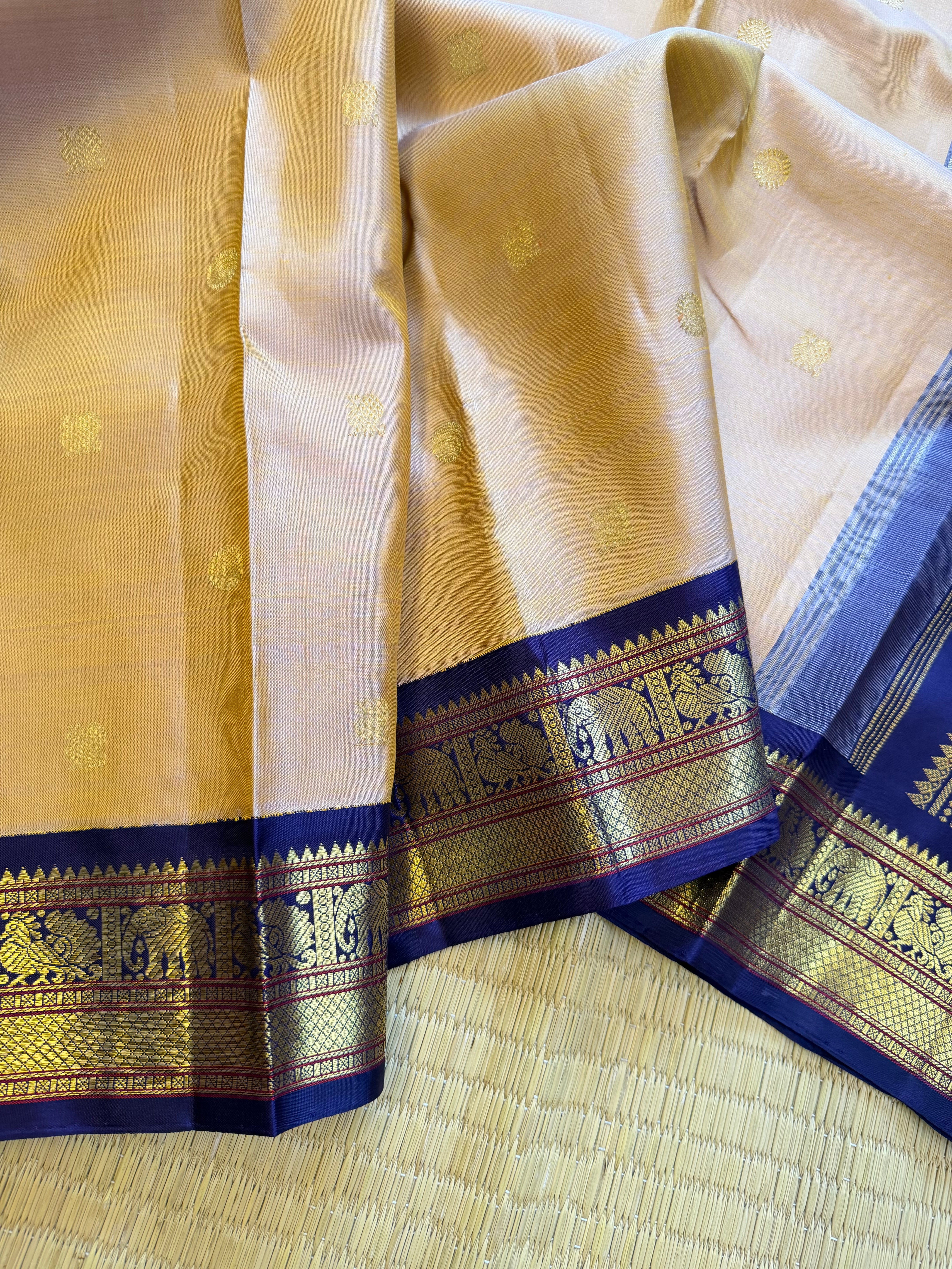 Maha : biscuit color collection of Korvai Kanjipuram