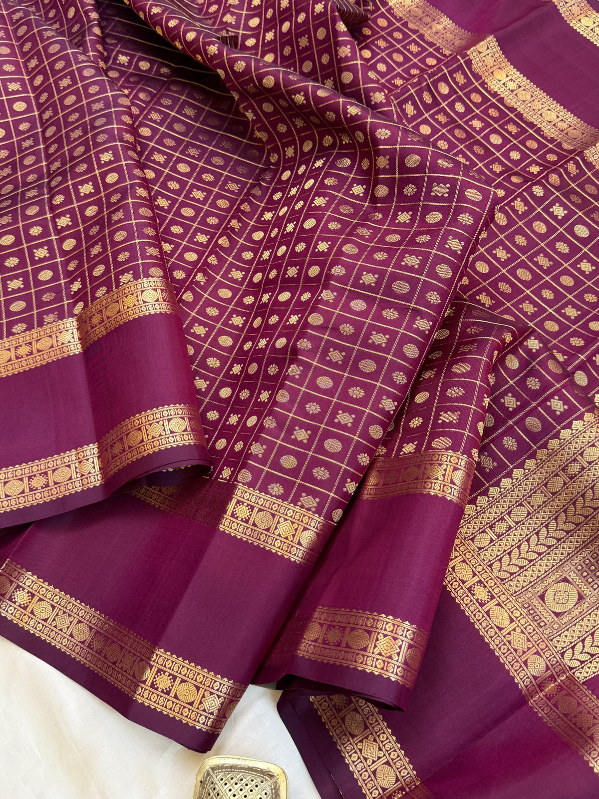 Special edition Burgundy with Zari kattam silk saree/clsa 12415