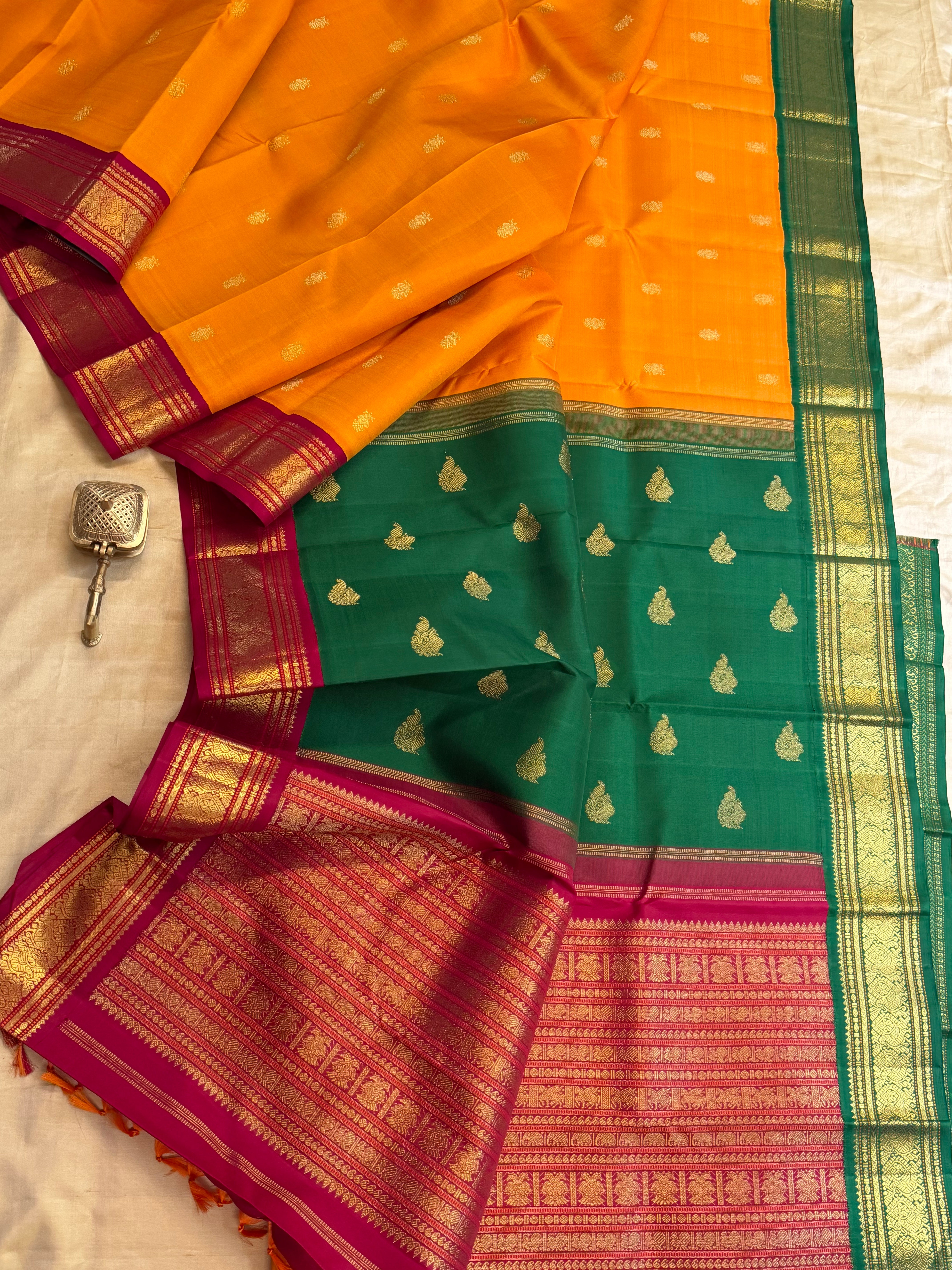 Pasumanjal korvai retta Palla / kanjipuram silk