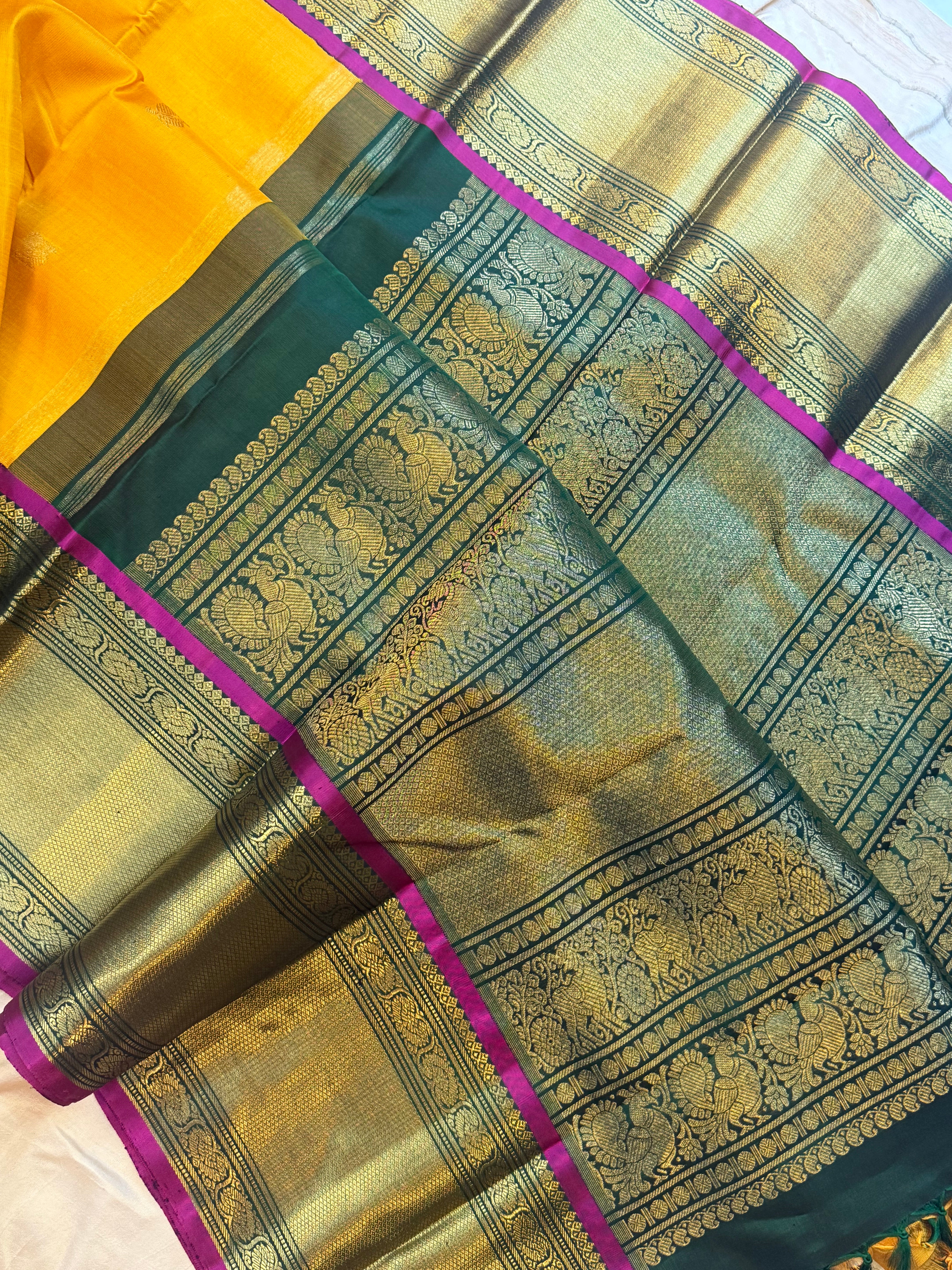 Exclusive yellow Kai korvai/ kanjipuram silk
