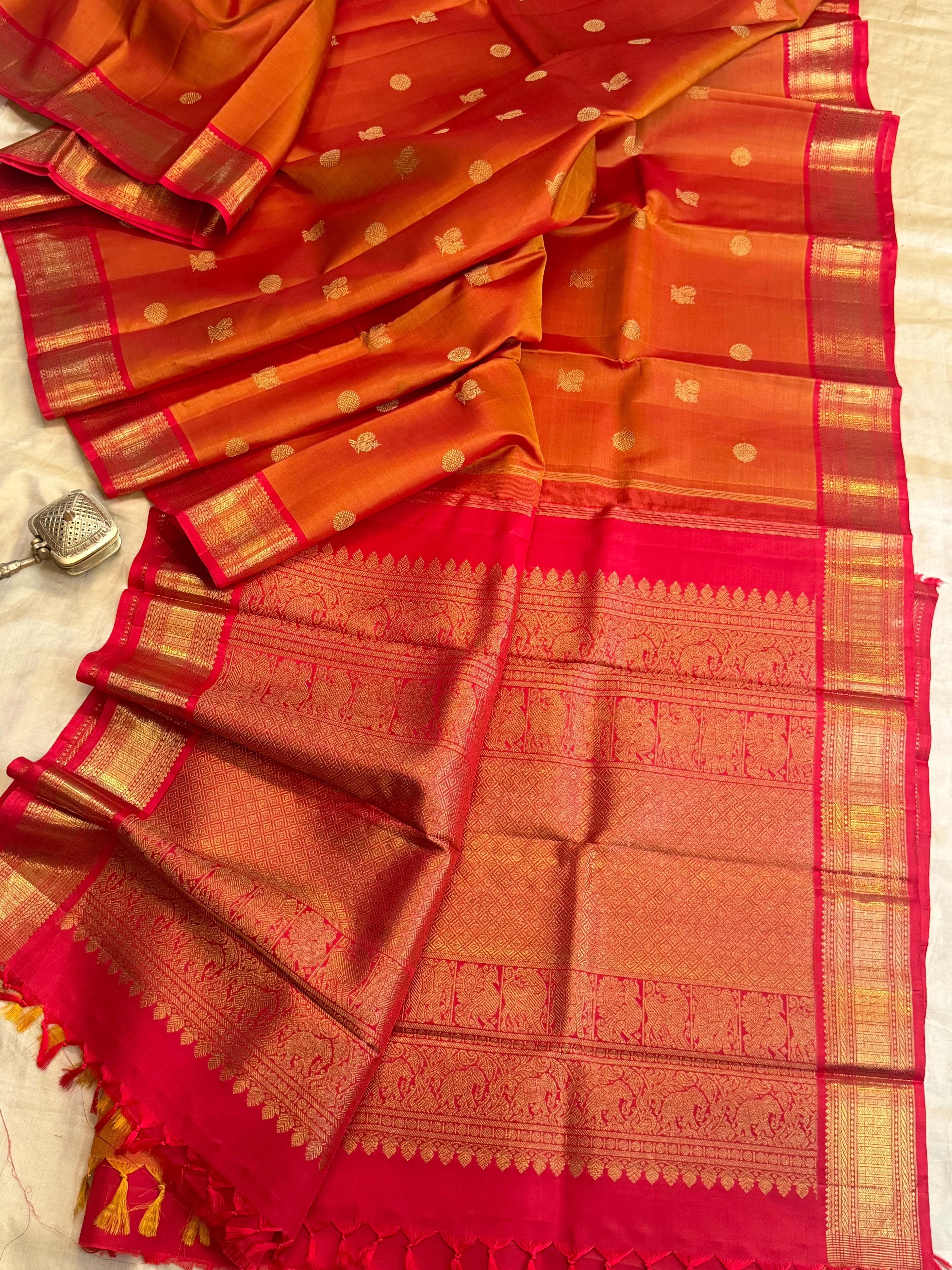 Moha : Simha colour red border pure Zari Kanjipuram silk