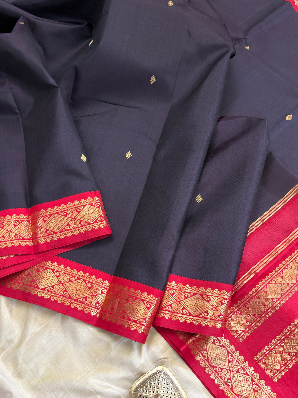 Special edition-Paaku colour body with Korvai Zari butta silk saree/clsa 12426