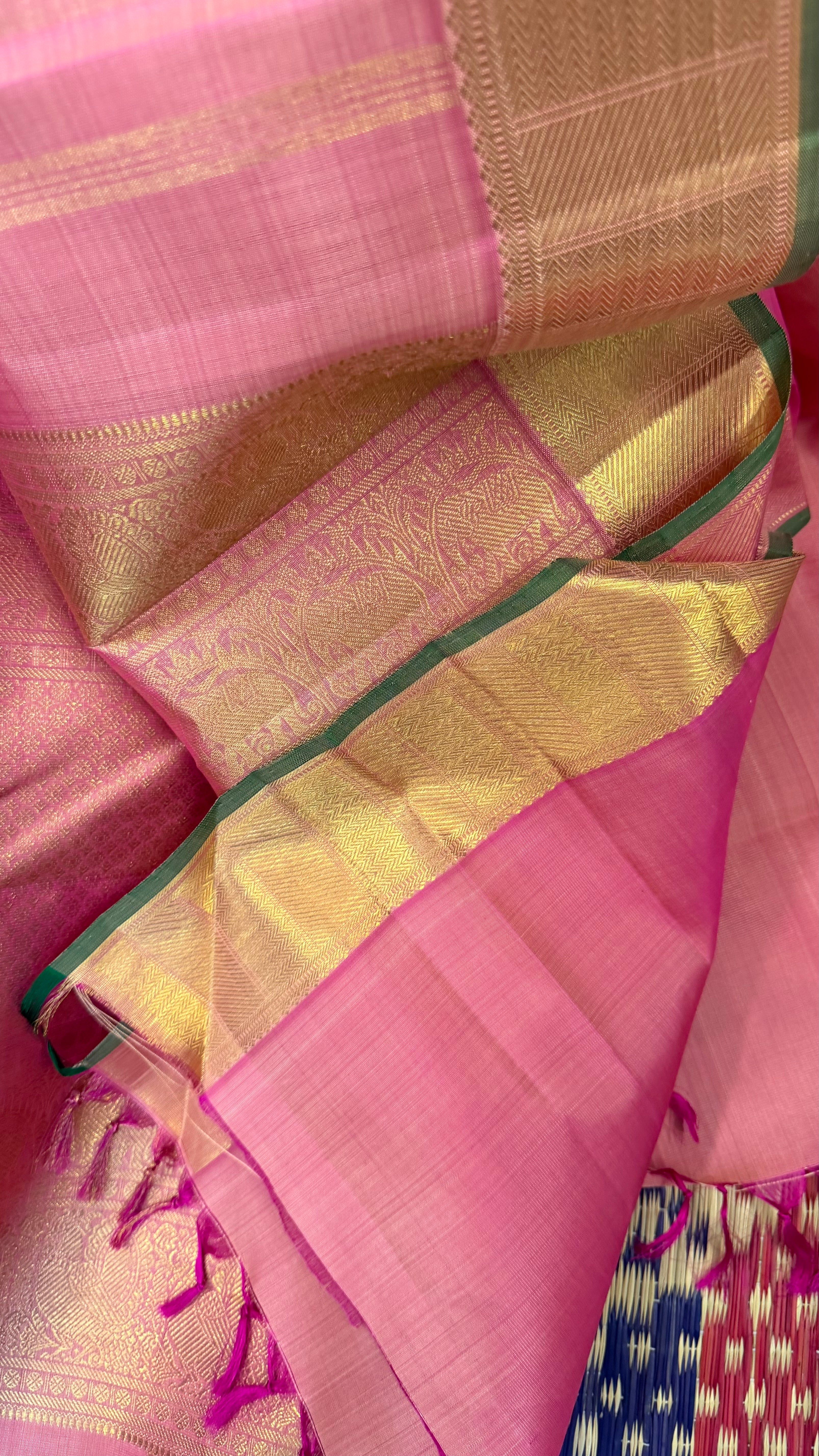 Swapnam : onion pink coin Butta / Kanjipuram silk