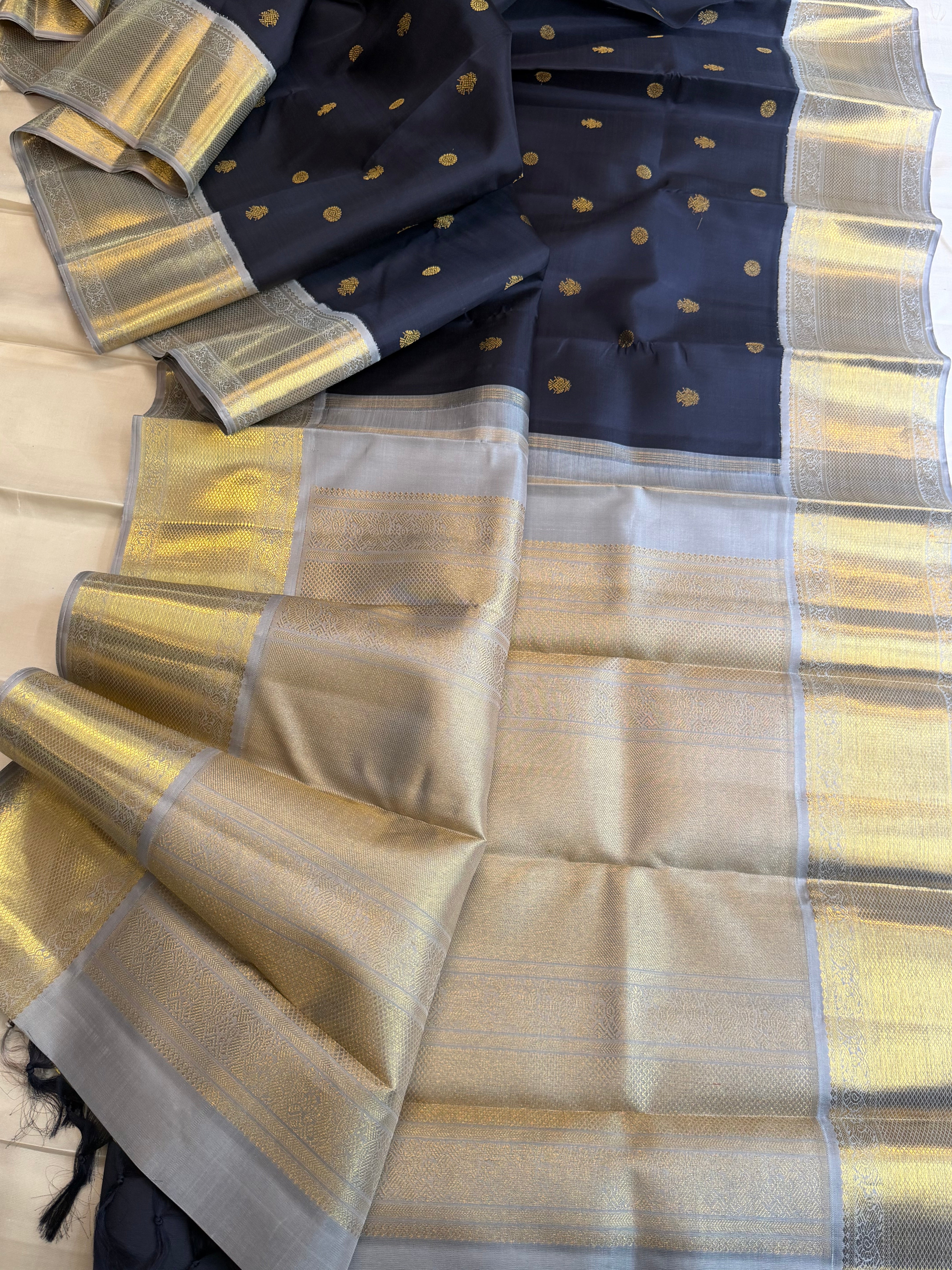 Korvai Varamahalakshmi edit : deep blue Korvai Kanjipuram silk saree