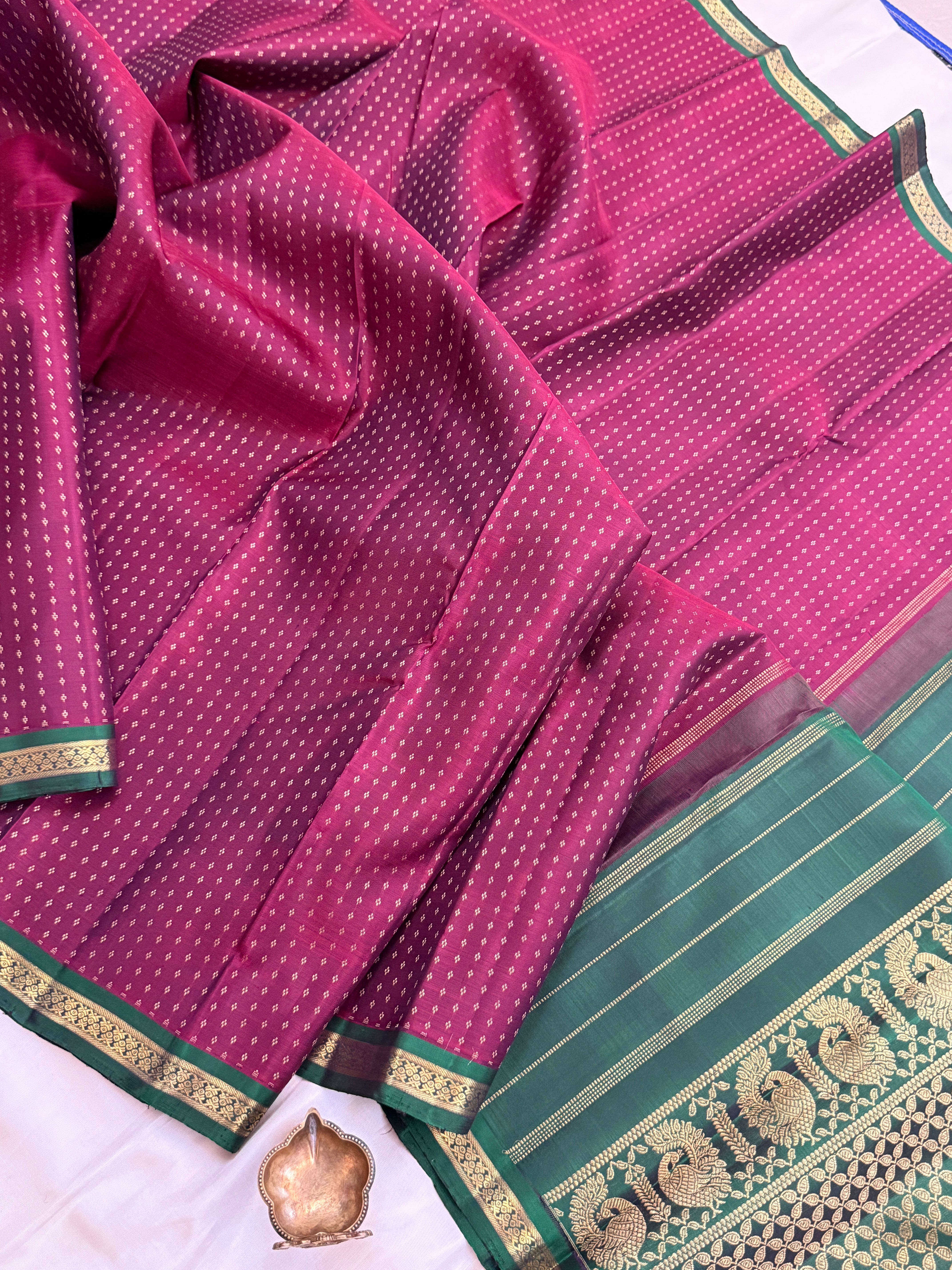 Laksham butta small border/ Kanjipuram silk CLSA10717