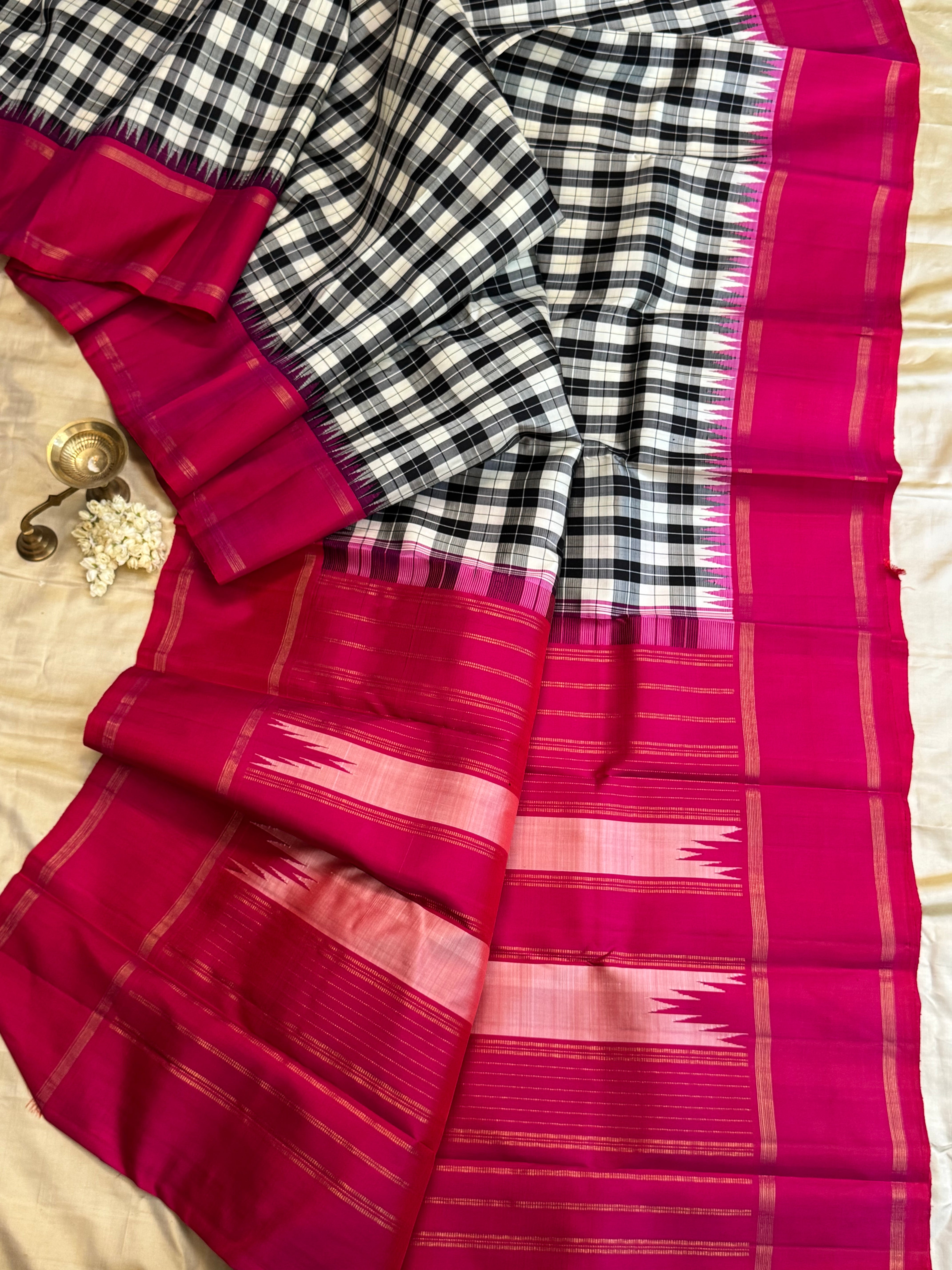 Black and white checks and pink / Arani silk