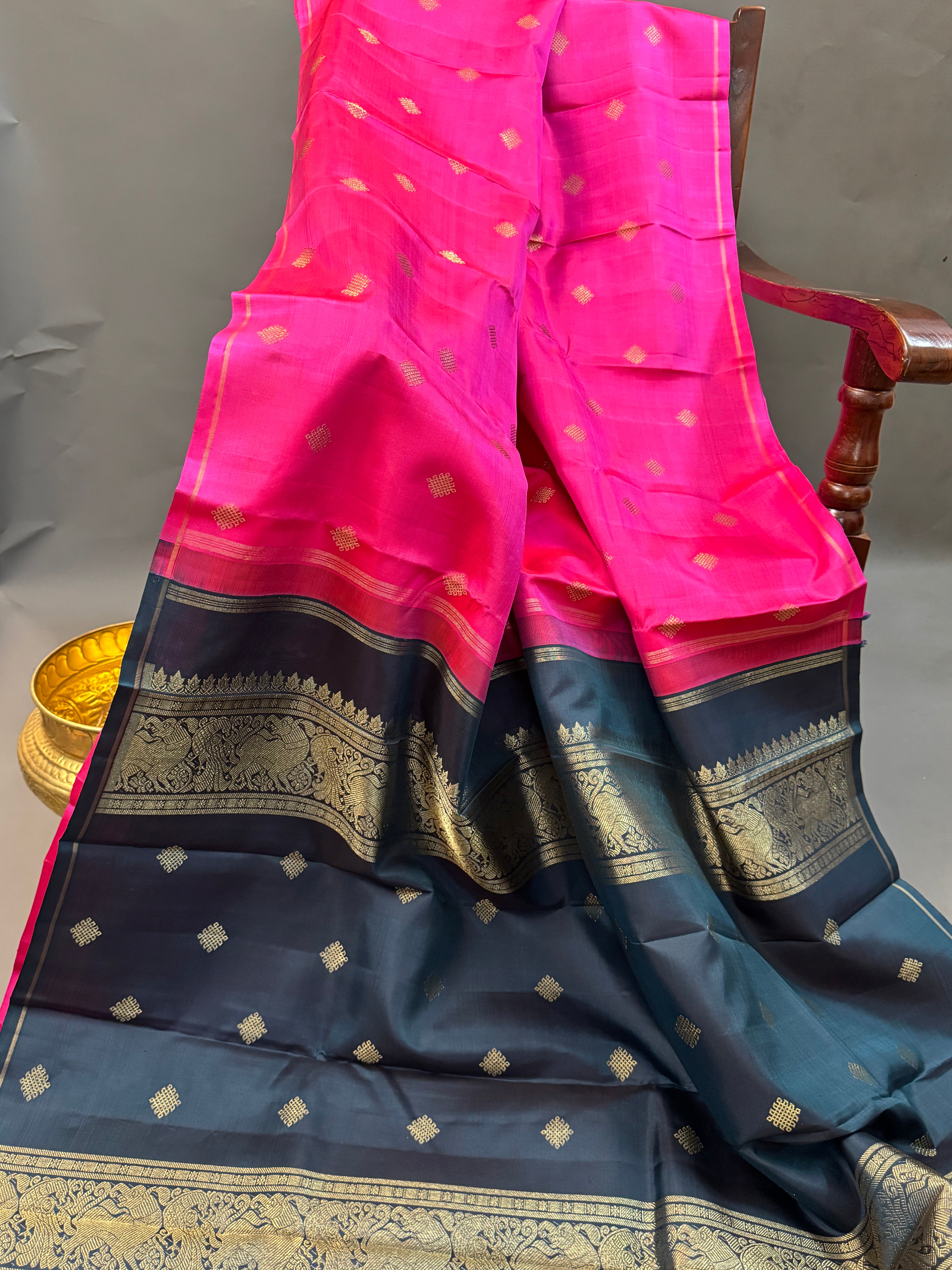 Lotus pink Kolam Butta  Borderless kanjipuram silk saree
