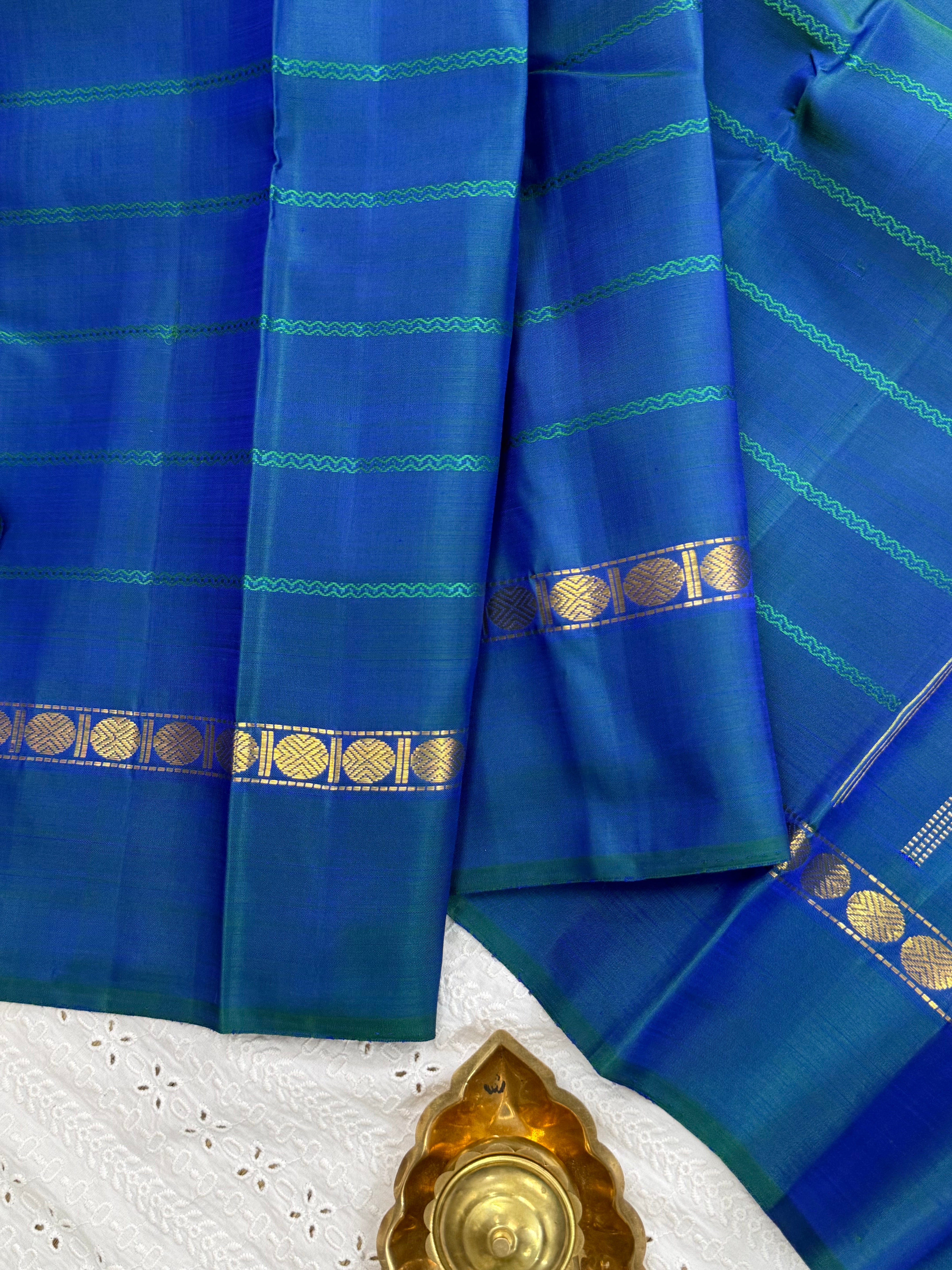 MAYILKAZHUTHU BODY THREAD VELDHARI/KANJIPURAM SILK SAREE CLSA7474