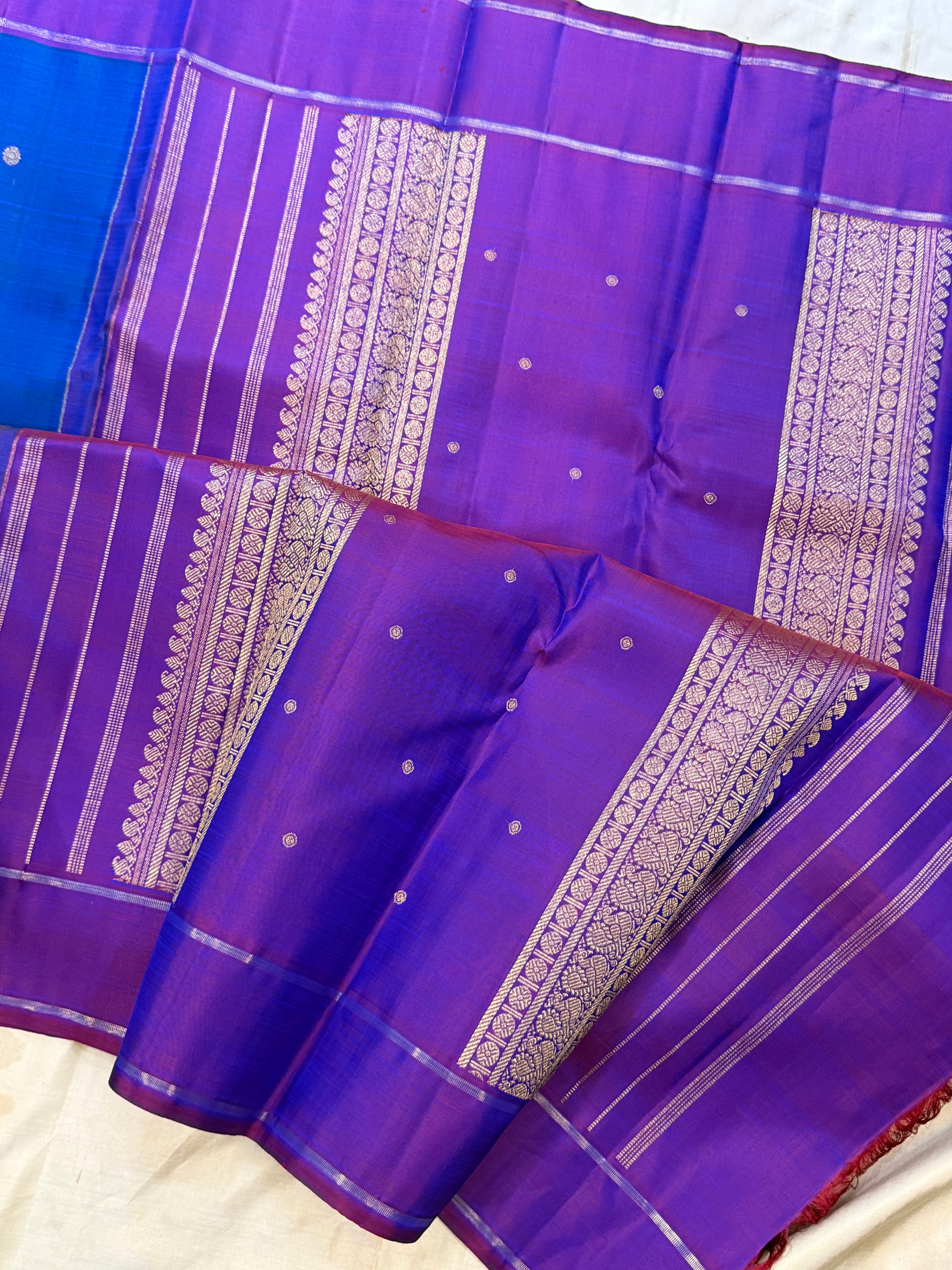 Bluish purple annam and chakram butta/ Kanjipuram silk CL9885