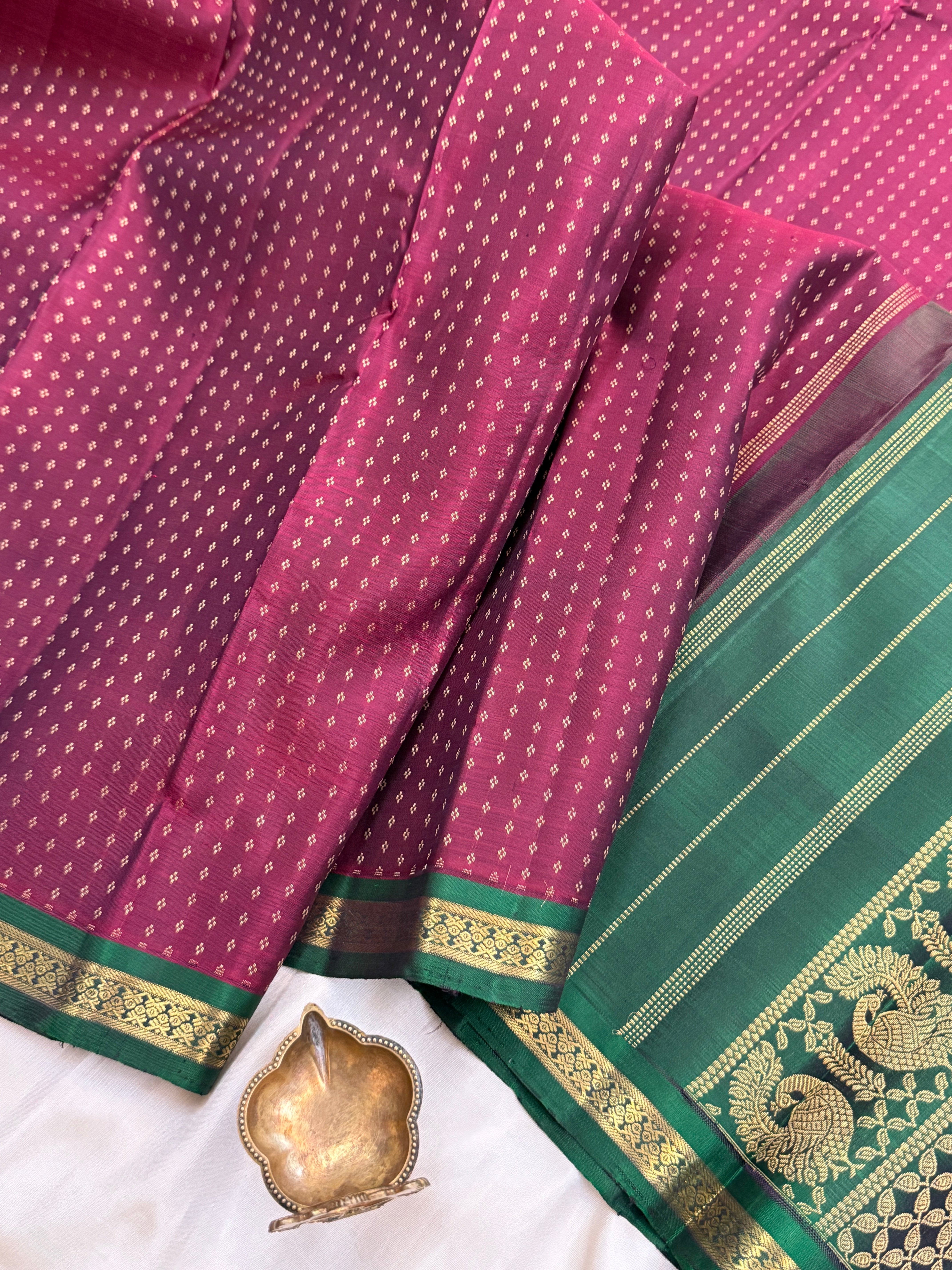 Laksham butta small border/ Kanjipuram silk CLSA10717