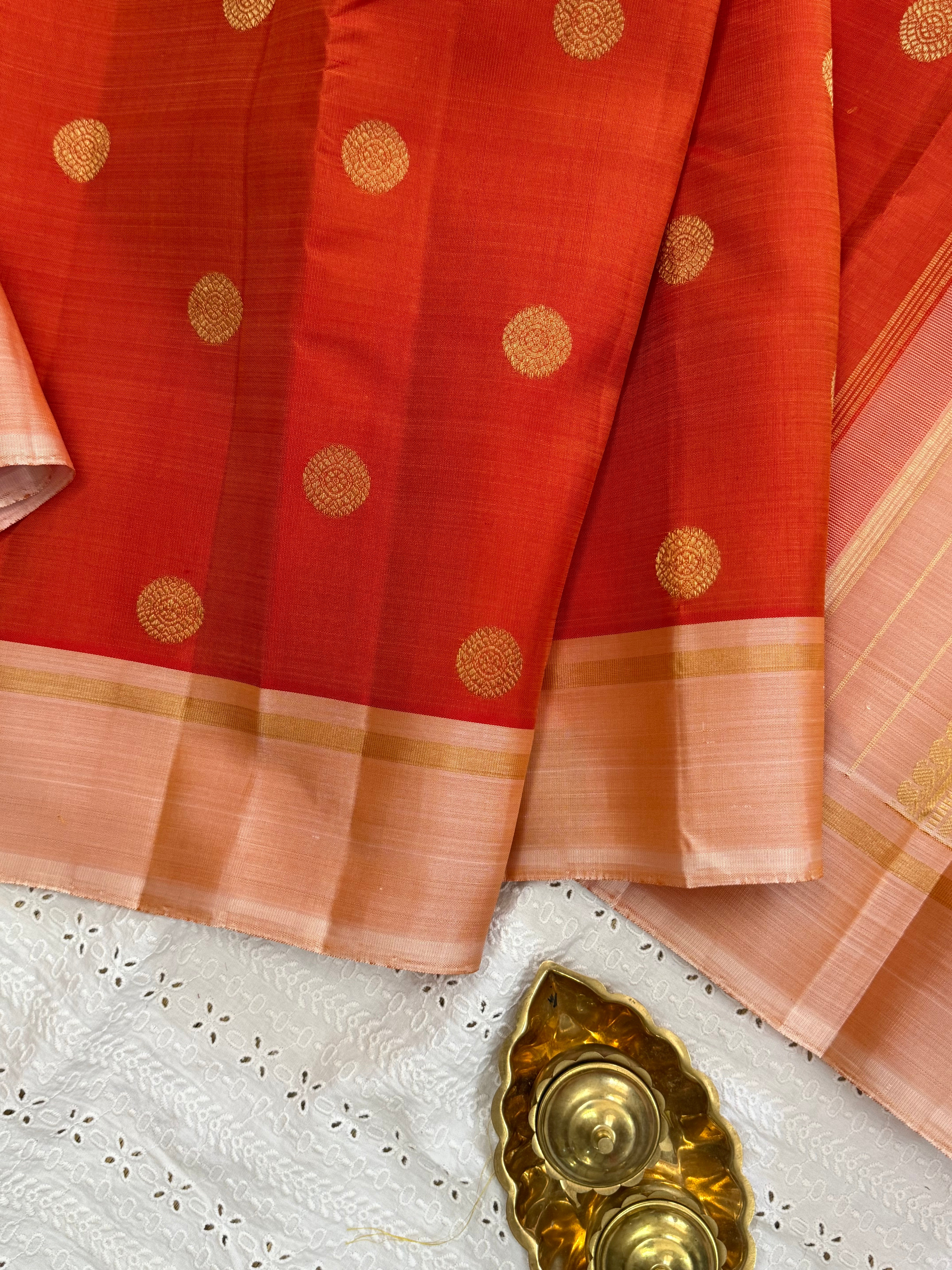 Rust round butta / Kanjipuram Silk CL10138